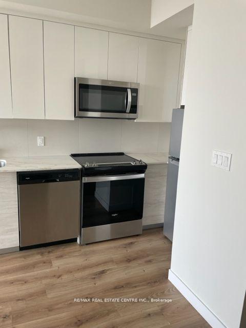 Photo 12 of Unit 1711, 60 Frederick Street, Kitchener, Civic Centre — HOMEH