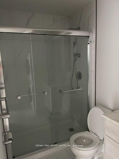 Photo 13 of Unit 1711, 60 Frederick Street, Kitchener, Civic Centre — HOMEH