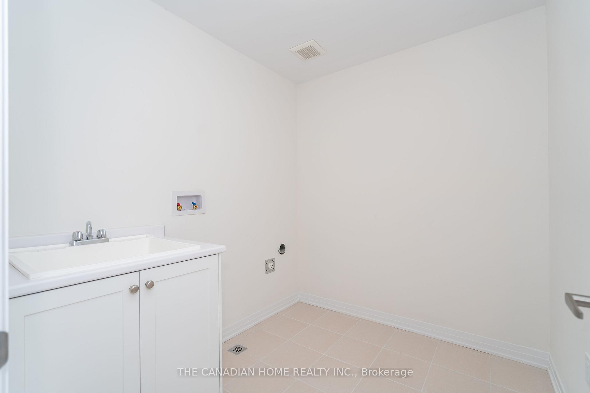 Photo 44 of 3 Blain Drive, Hamilton, Binbrook — HOMEH