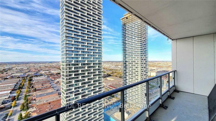 Photo 7 of Unit 4011, 5 buttermill Avenue, Vaughan, Vaughan Corporate Centre — HOMEH