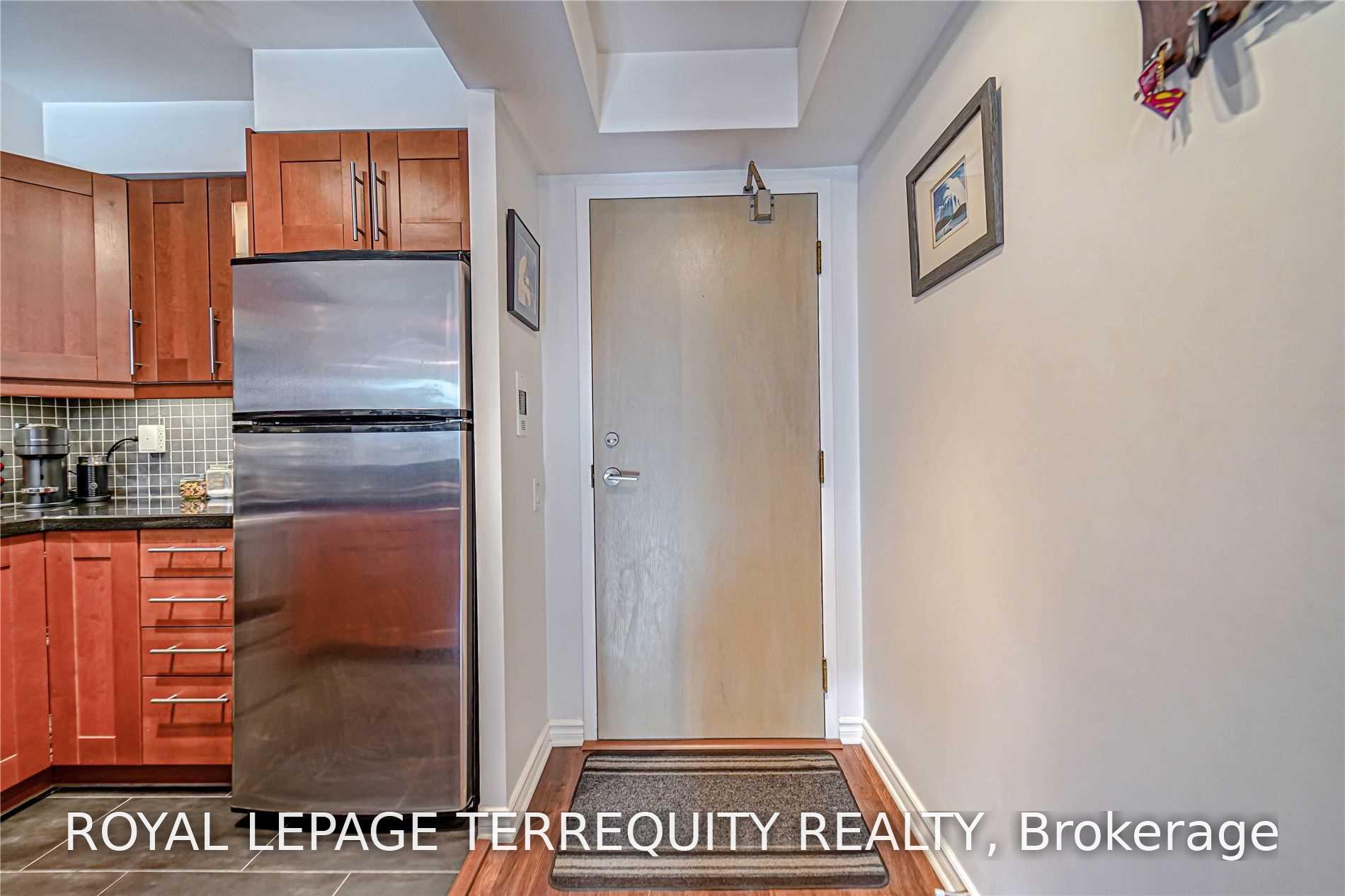 Photo 3 of Unit 319, 942 Yonge Street, Toronto, The Annex — HOMEH