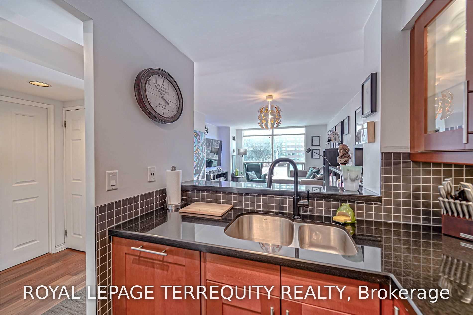 Photo 7 of Unit 319, 942 Yonge Street, Toronto, The Annex — HOMEH