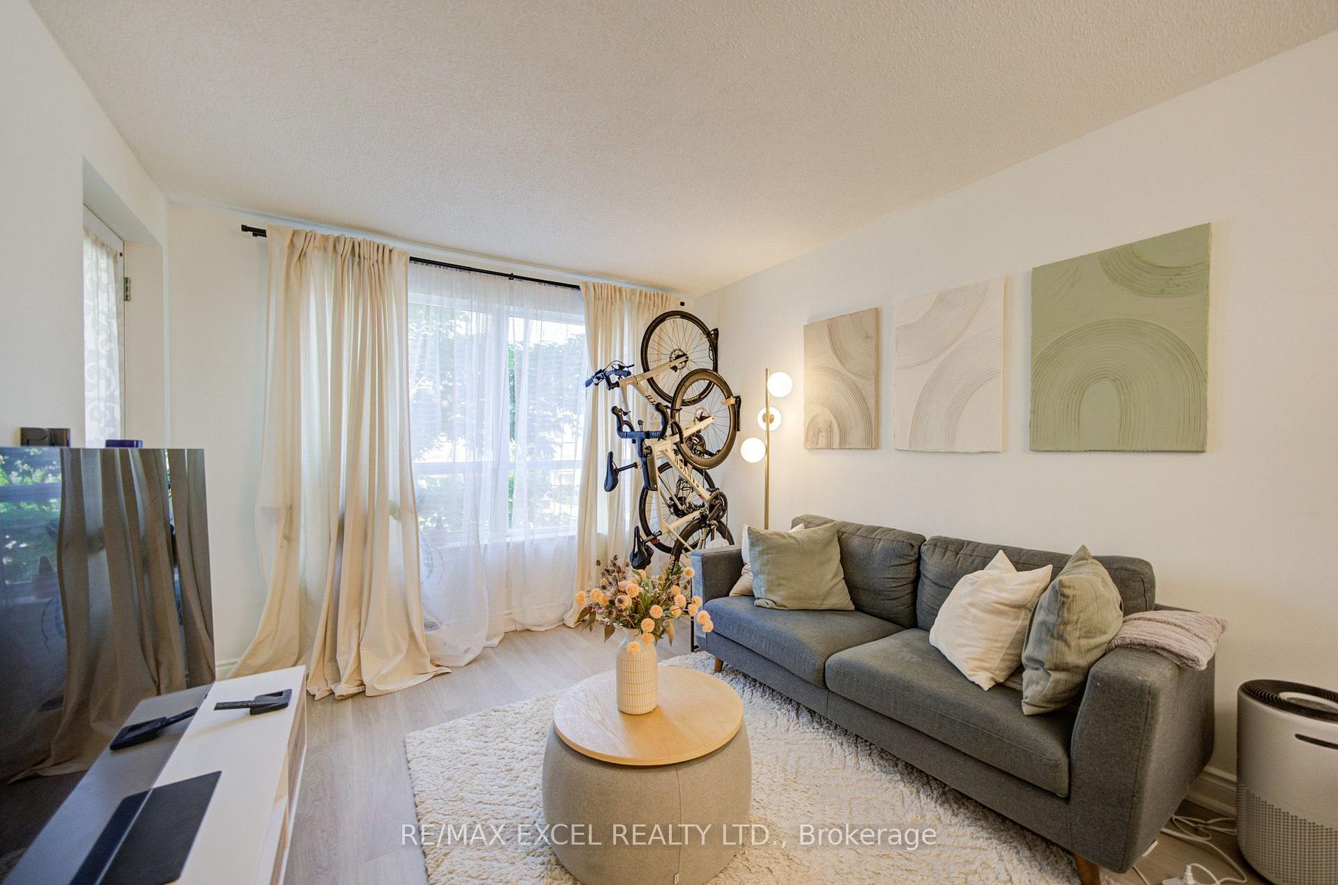 Photo 28 of Unit 202, 37 Galleria Parkway, Markham, Commerce Valley — HOMEH