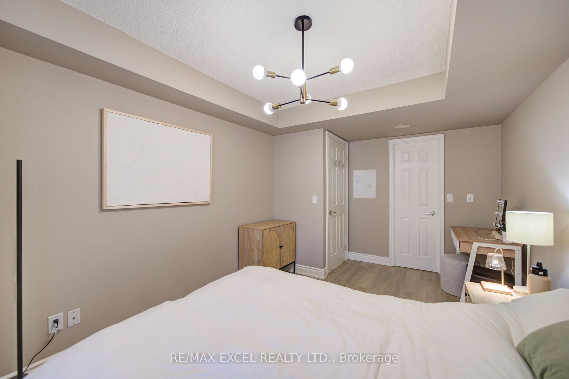 Photo 37 of Unit 202, 37 Galleria Parkway, Markham, Commerce Valley — HOMEH