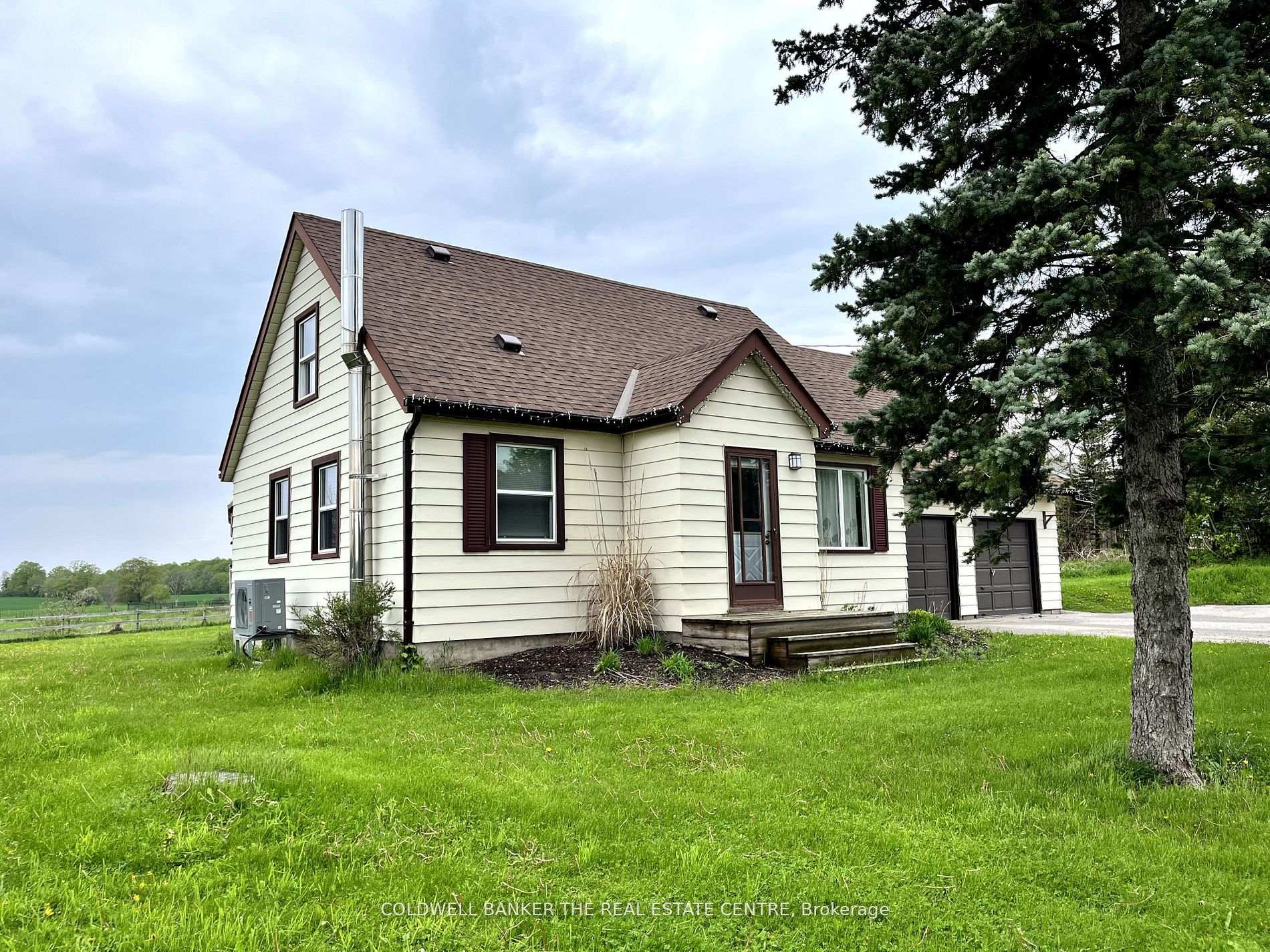 Photo 2 of 7122 County 27 Road, Essa, Rural Essa — HOMEH