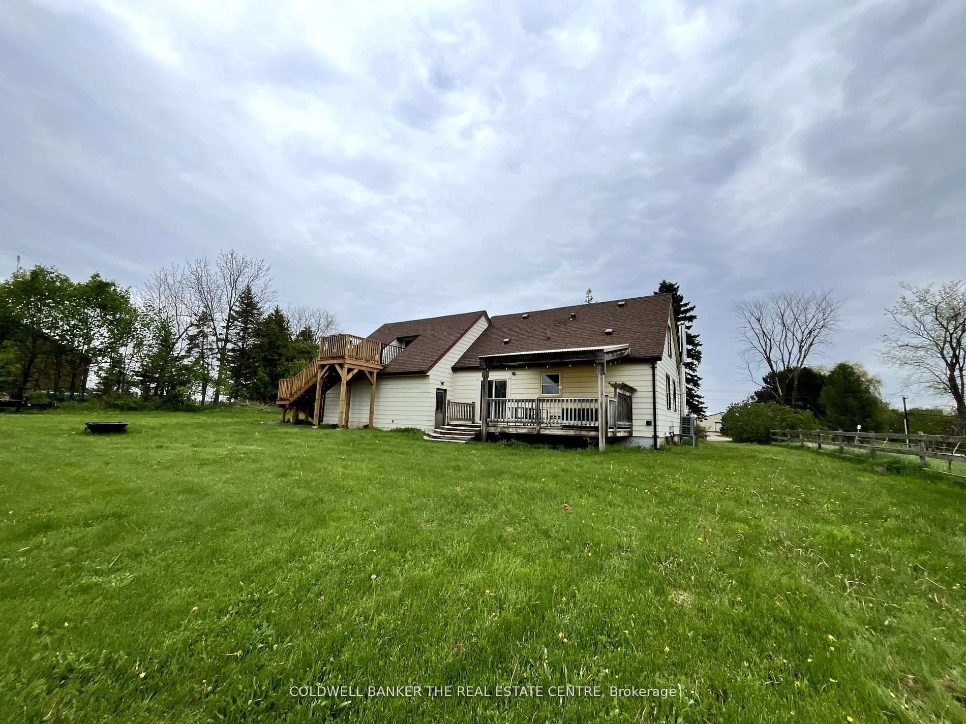 Photo 4 of 7122 County 27 Road, Essa, Rural Essa — HOMEH