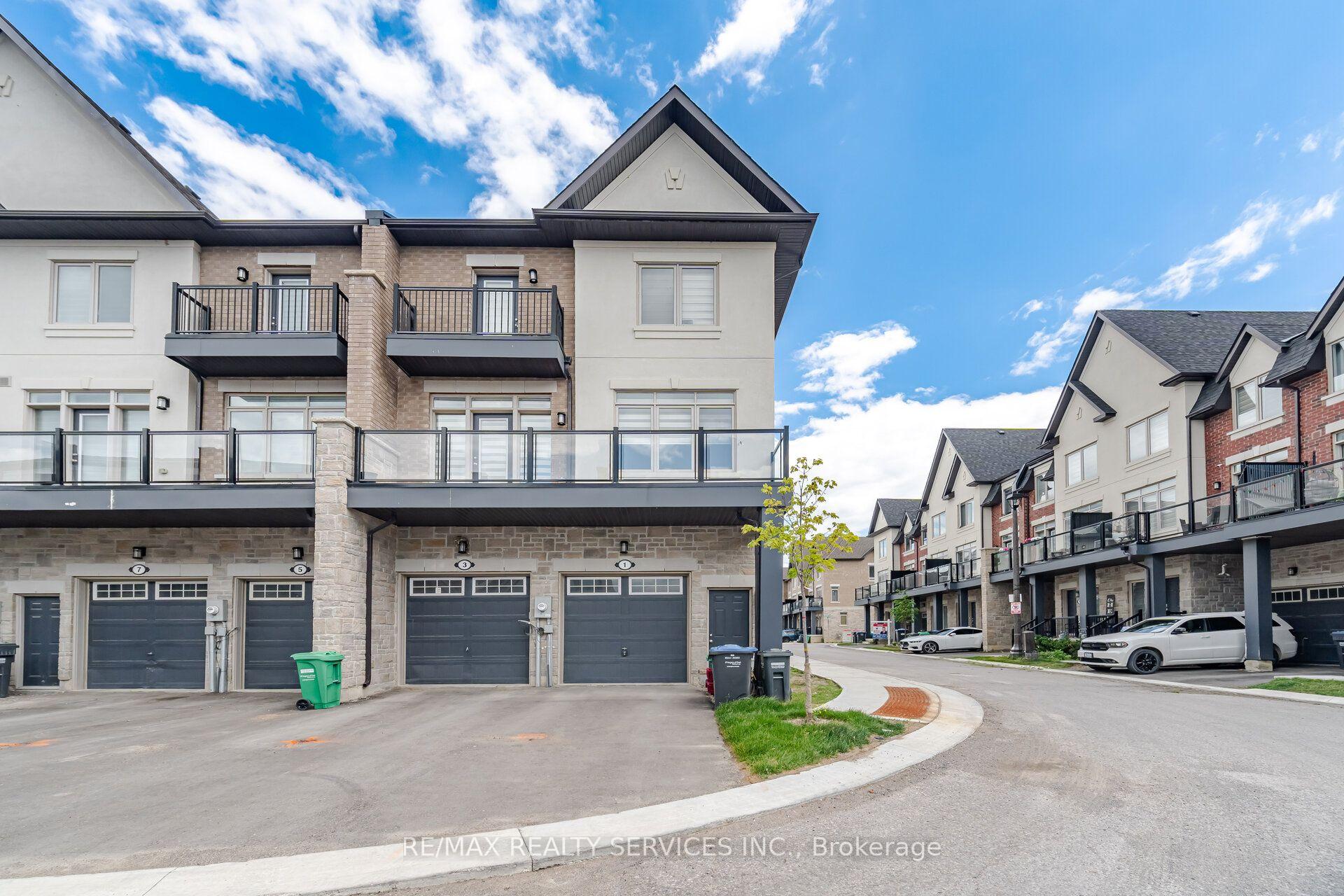 Photo 3 of 1 Springdale Avenue, Caledon, Rural Caledon — HOMEH