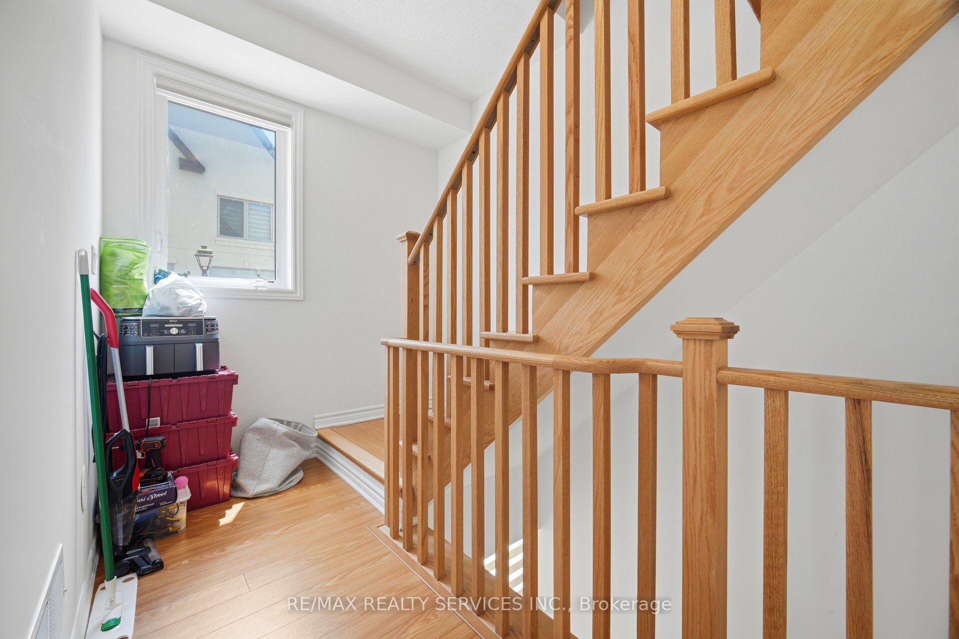 Photo 27 of 1 Springdale Avenue, Caledon, Rural Caledon — HOMEH