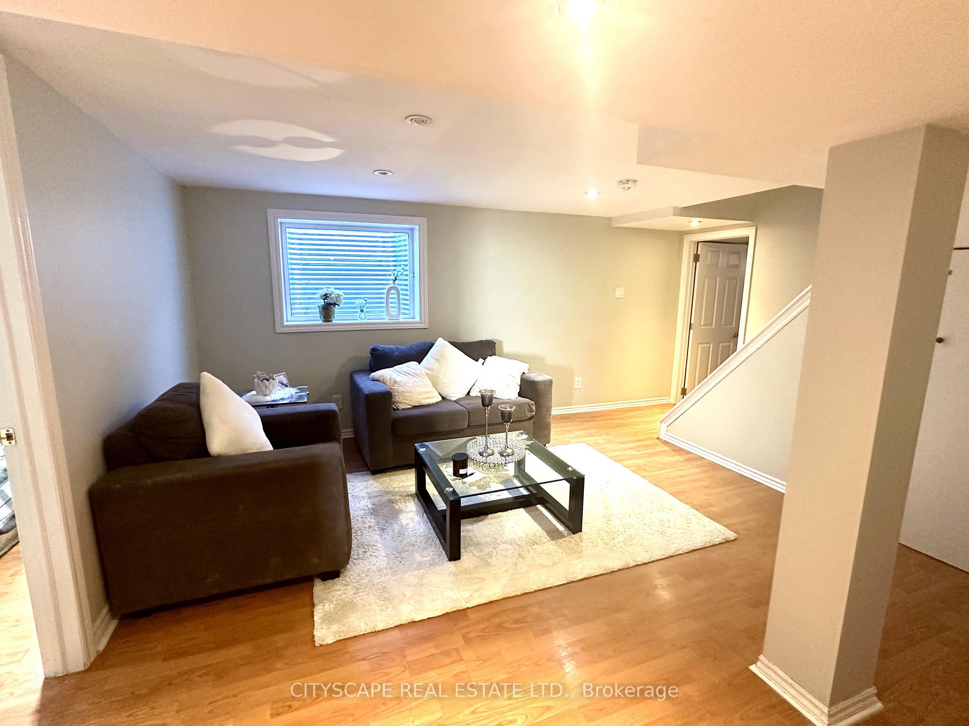 Photo 3 of 116 Rexway Drive E, Halton Hills, Georgetown — HOMEH