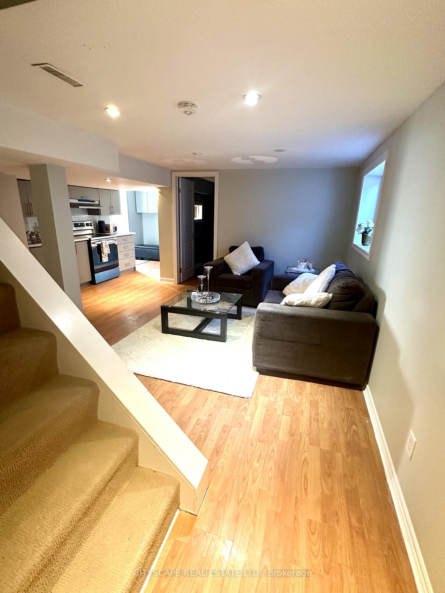 Photo 4 of 116 Rexway Drive E, Halton Hills, Georgetown — HOMEH