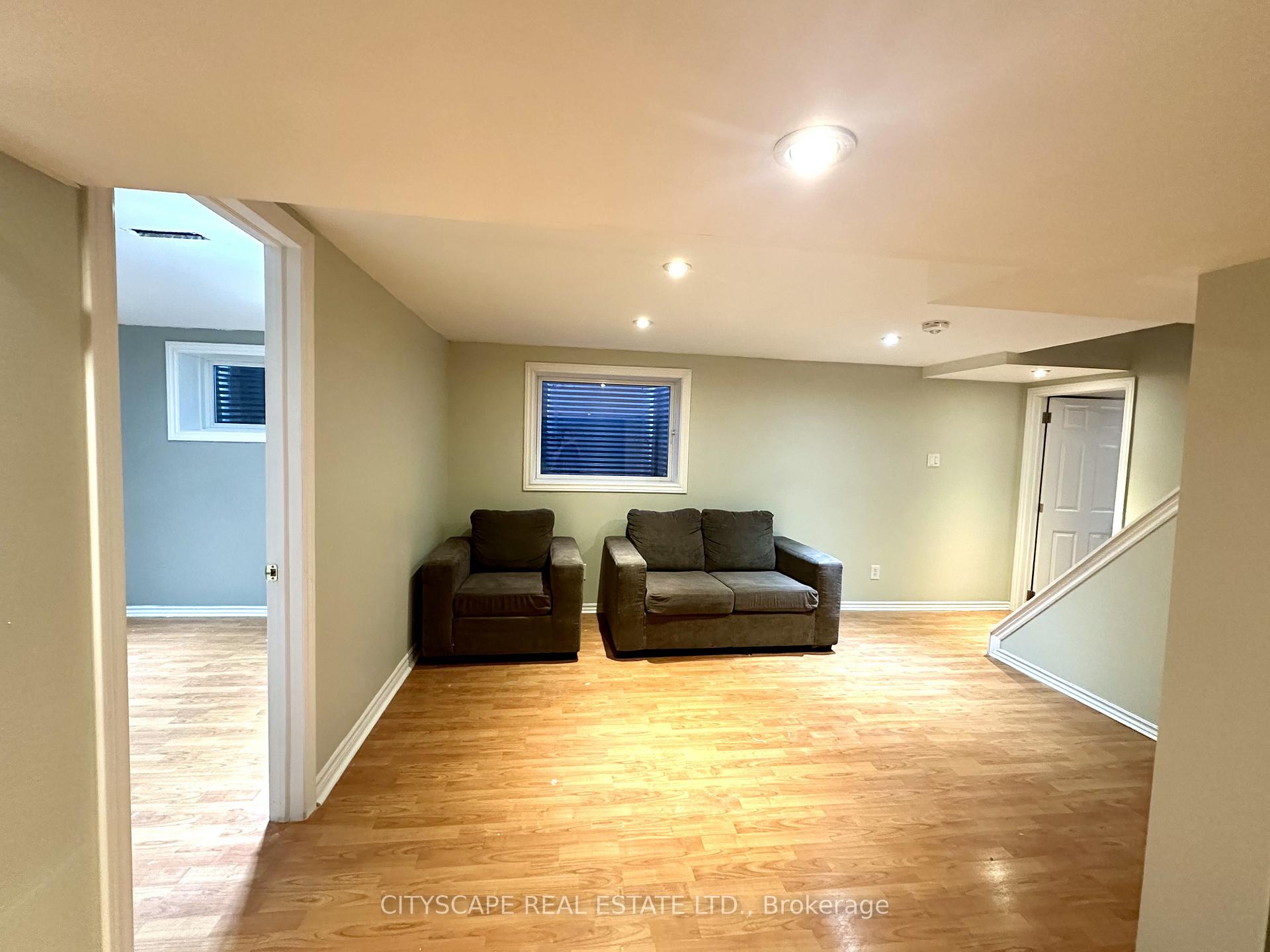 Photo 9 of 116 Rexway Drive E, Halton Hills, Georgetown — HOMEH