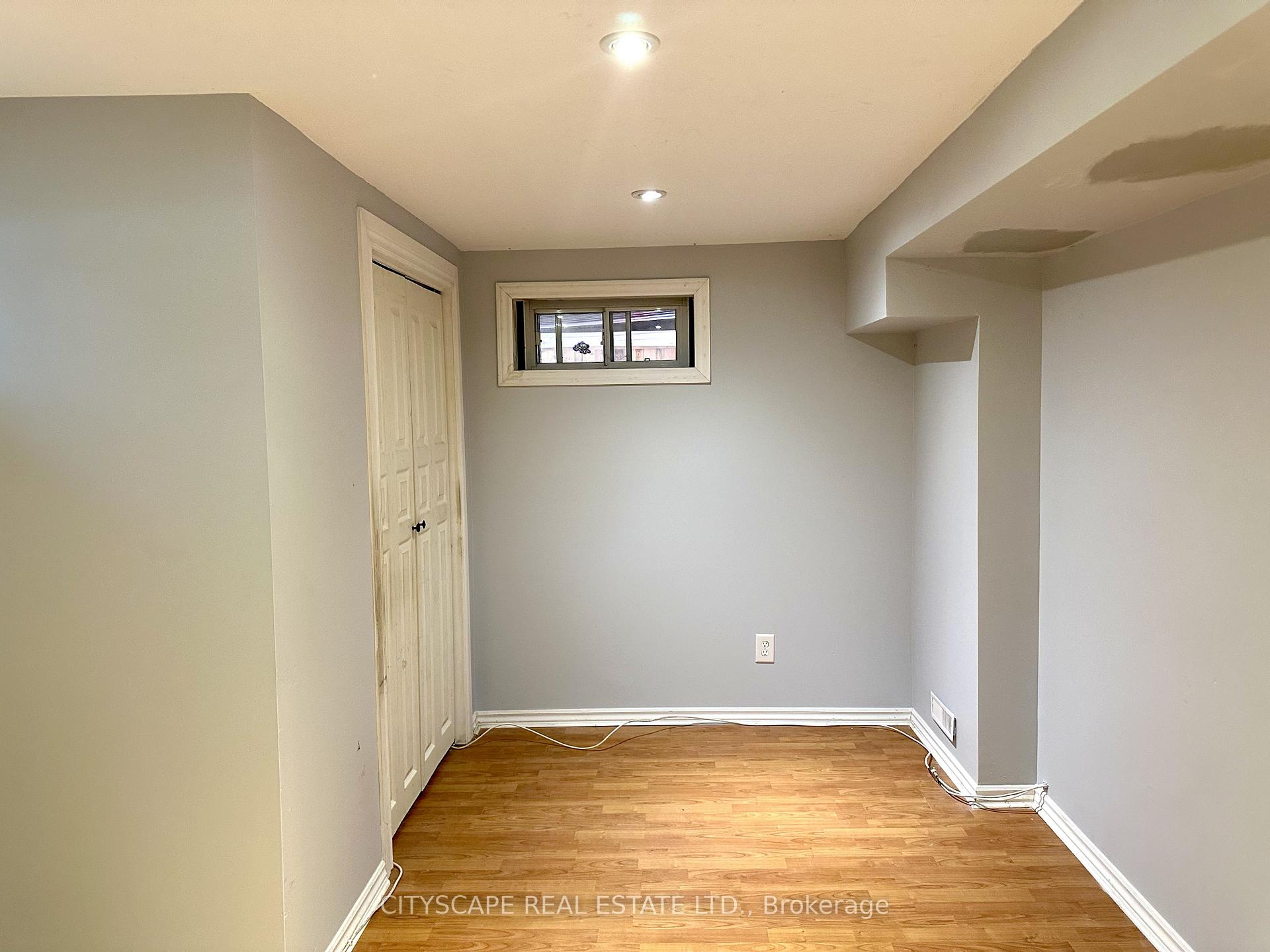 Photo 20 of 116 Rexway Drive E, Halton Hills, Georgetown — HOMEH