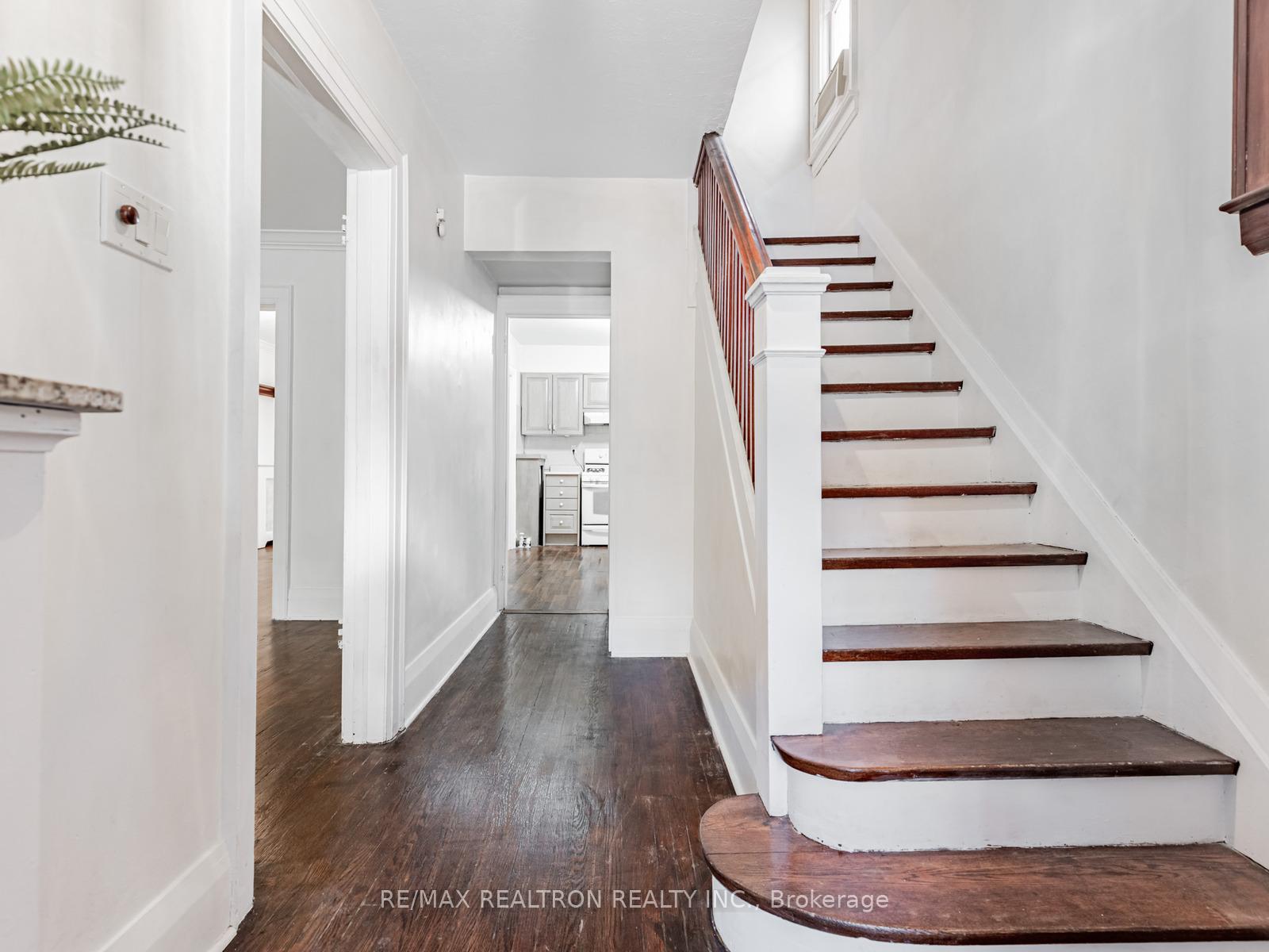 Photo 4 of 149 Eastbourne Avenue, Toronto, Yonge-Eglinton — HOMEH