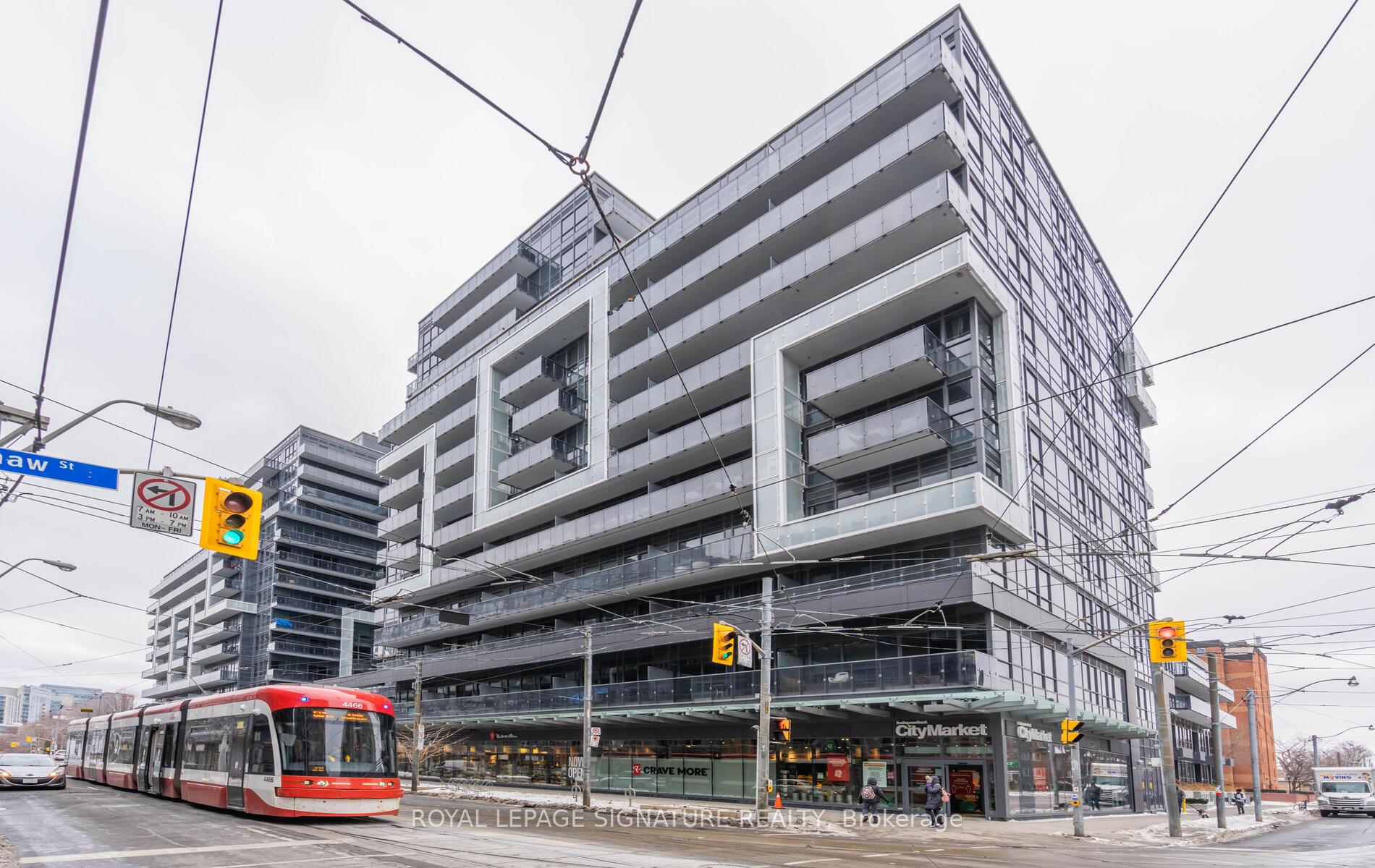 Front of Unit 456, 1030 King Street W