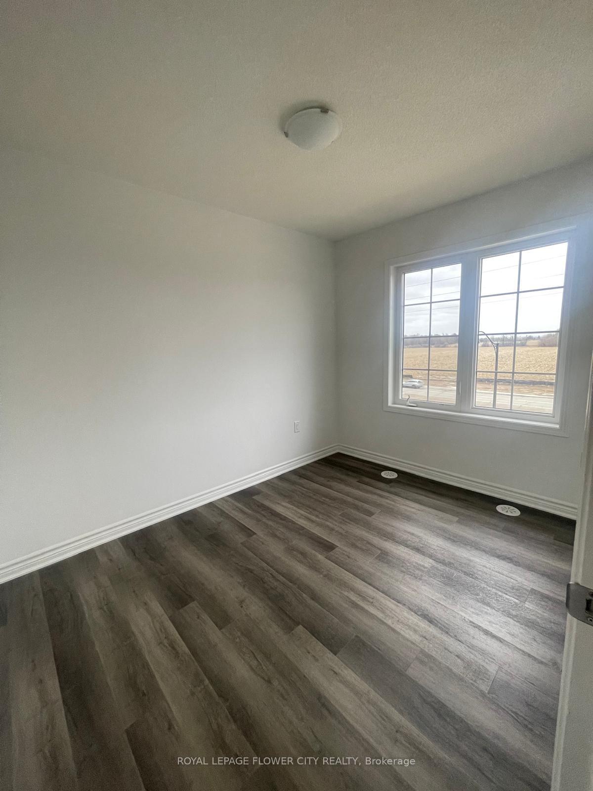 Photo 14 of 93 Keppel Circle, Brampton, Northwest Brampton — HOMEH