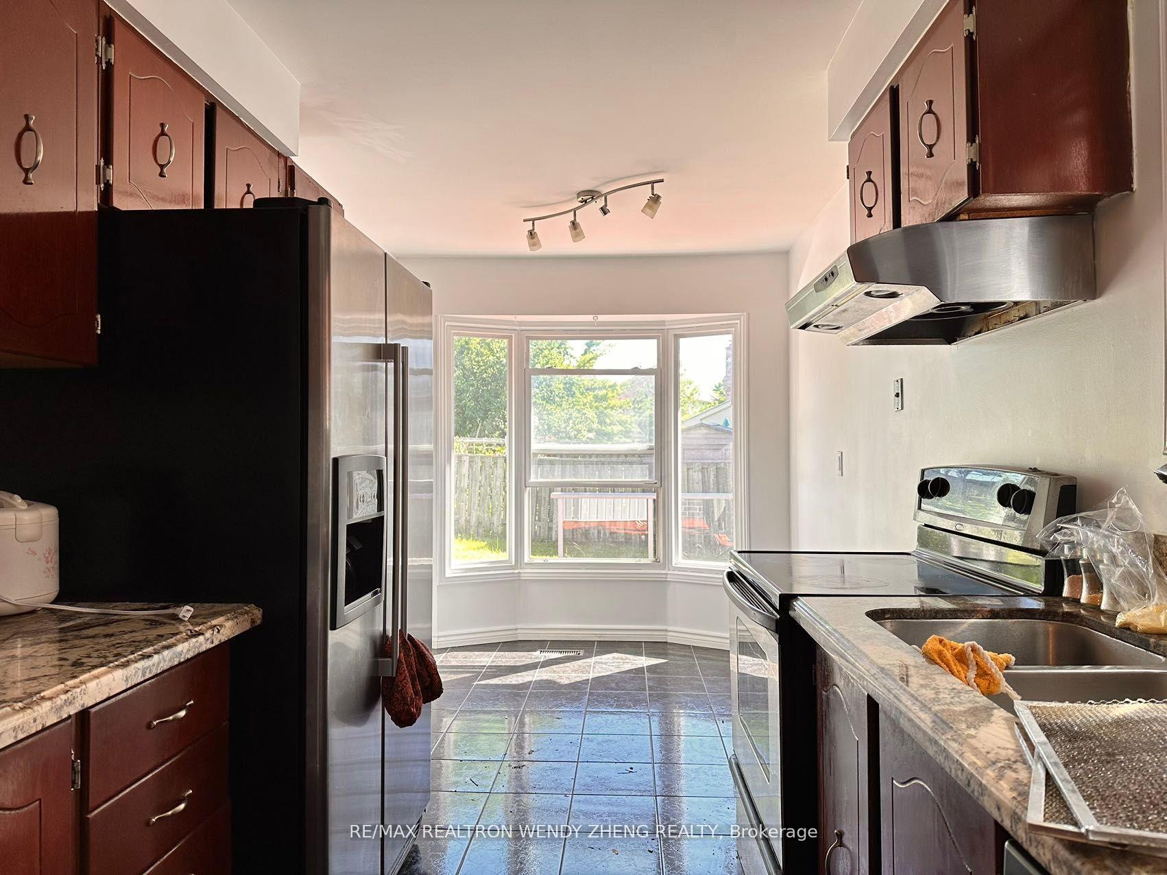Photo 4 of 400 Huntsmill Boulevard, Scarborough, Steeles — HOMEH