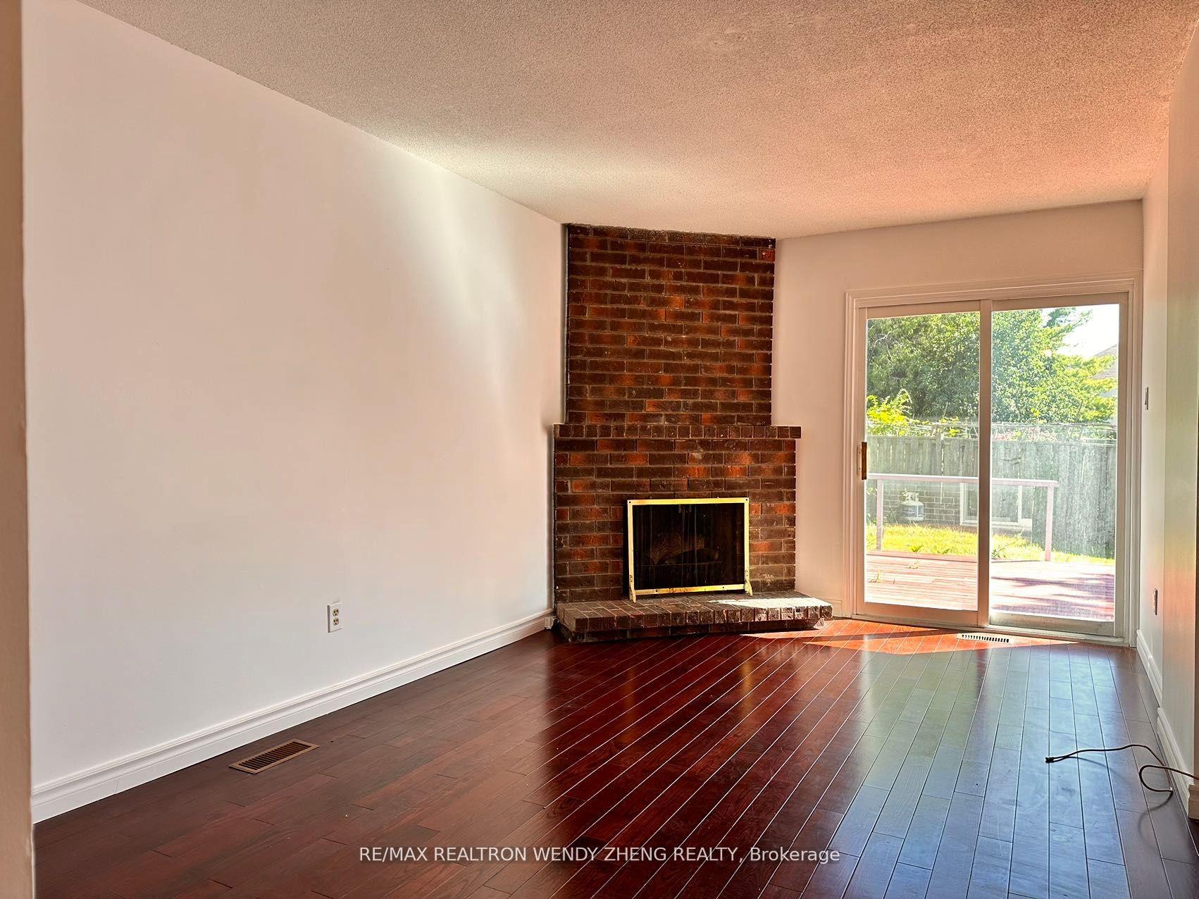 Photo 5 of 400 Huntsmill Boulevard, Scarborough, Steeles — HOMEH