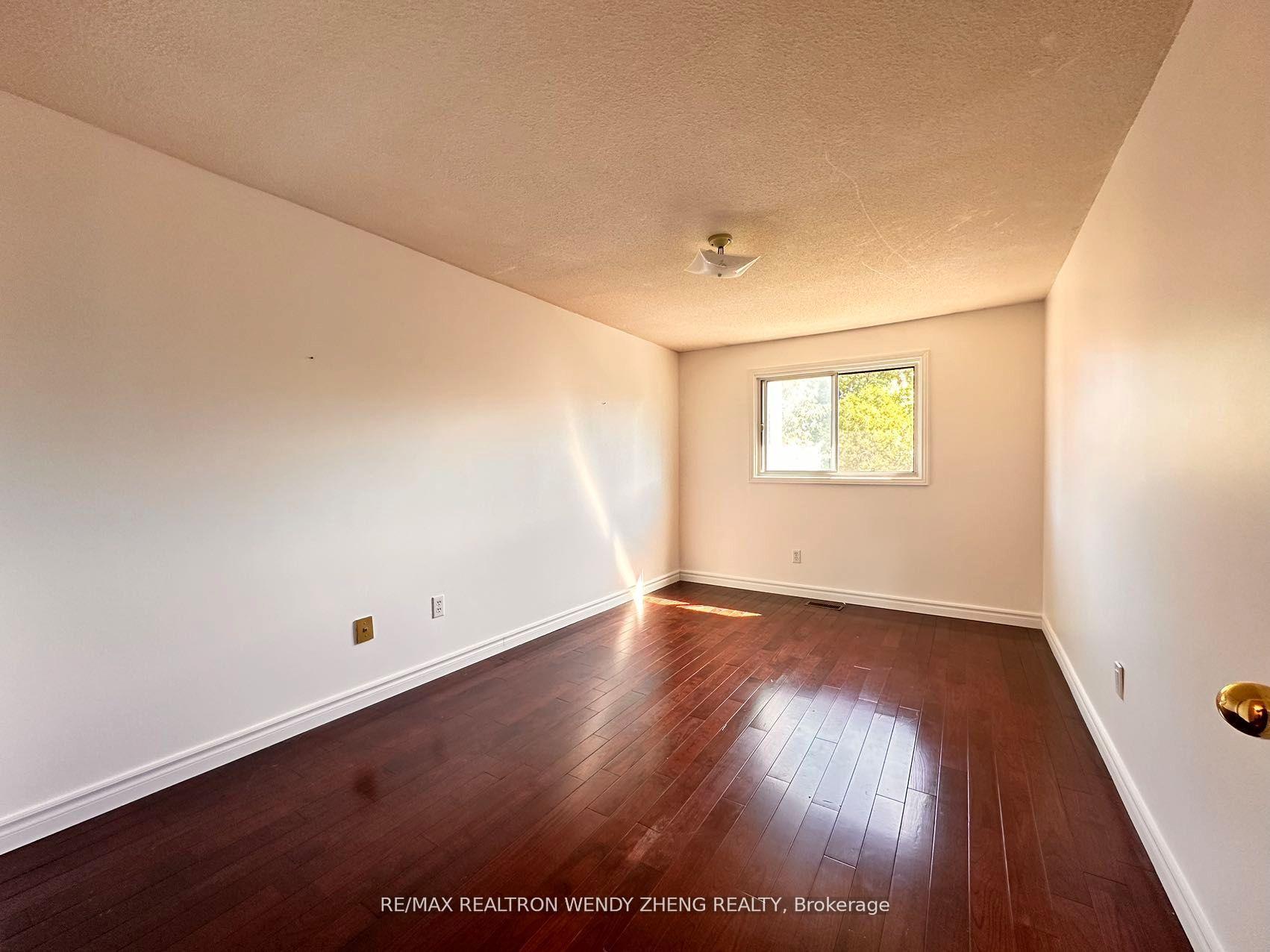 Photo 9 of 400 Huntsmill Boulevard, Scarborough, Steeles — HOMEH