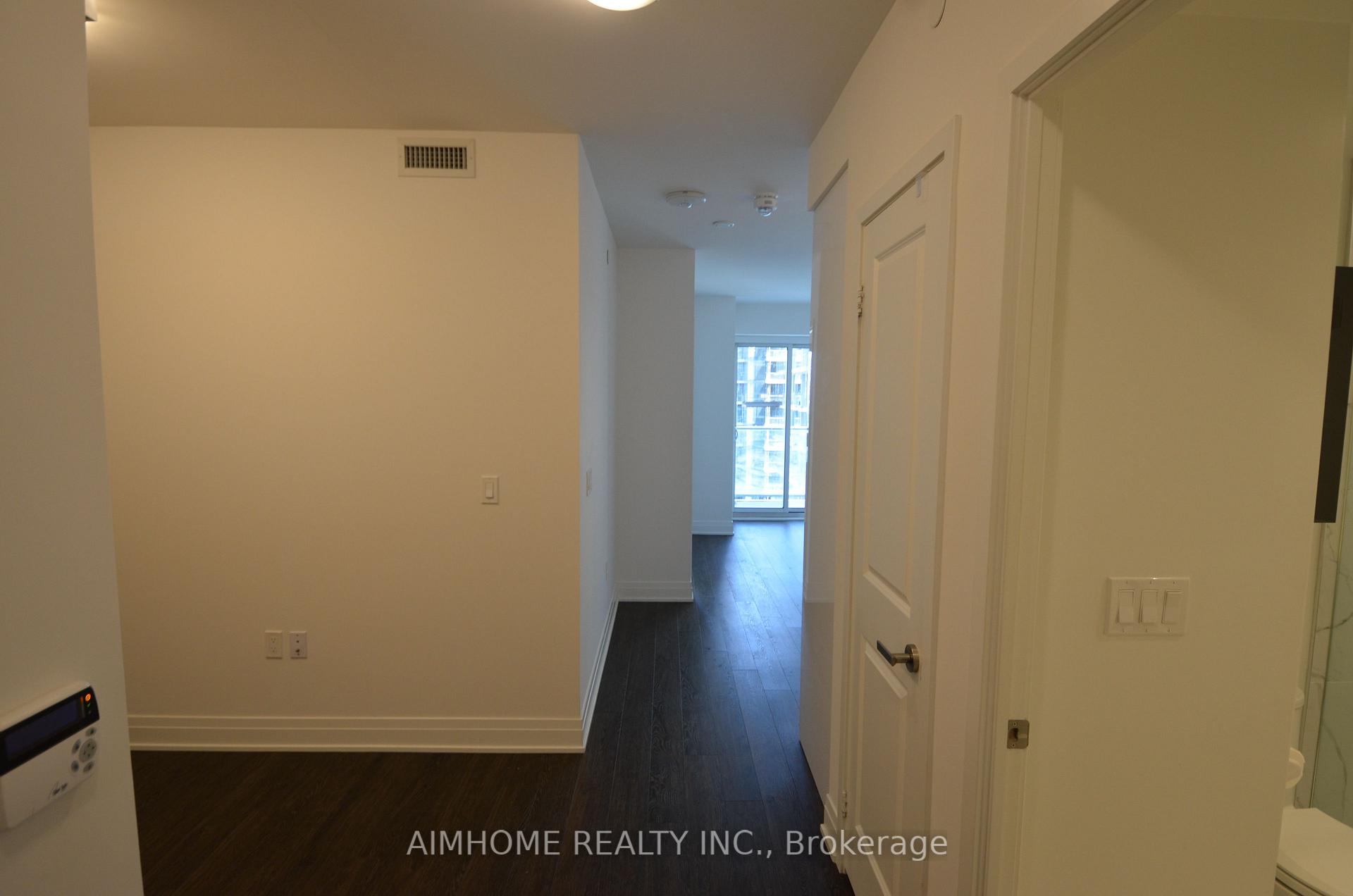 Photo 3 of Unit 2202, 99 Broadway Avenue, Toronto, Mount Pleasant West — HOMEH