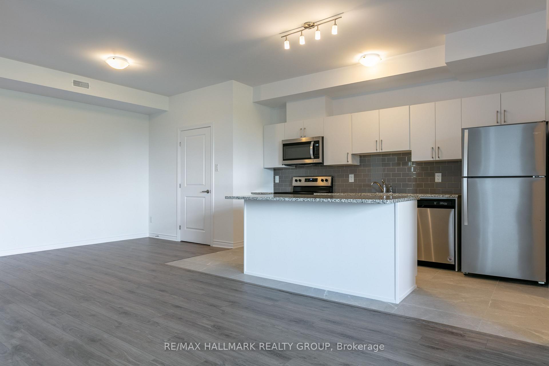 Photo 7 of Unit A, 60 Jaguar Private, Ottawa, Kanata - Emerald Meadows/Trailwest — HOMEH