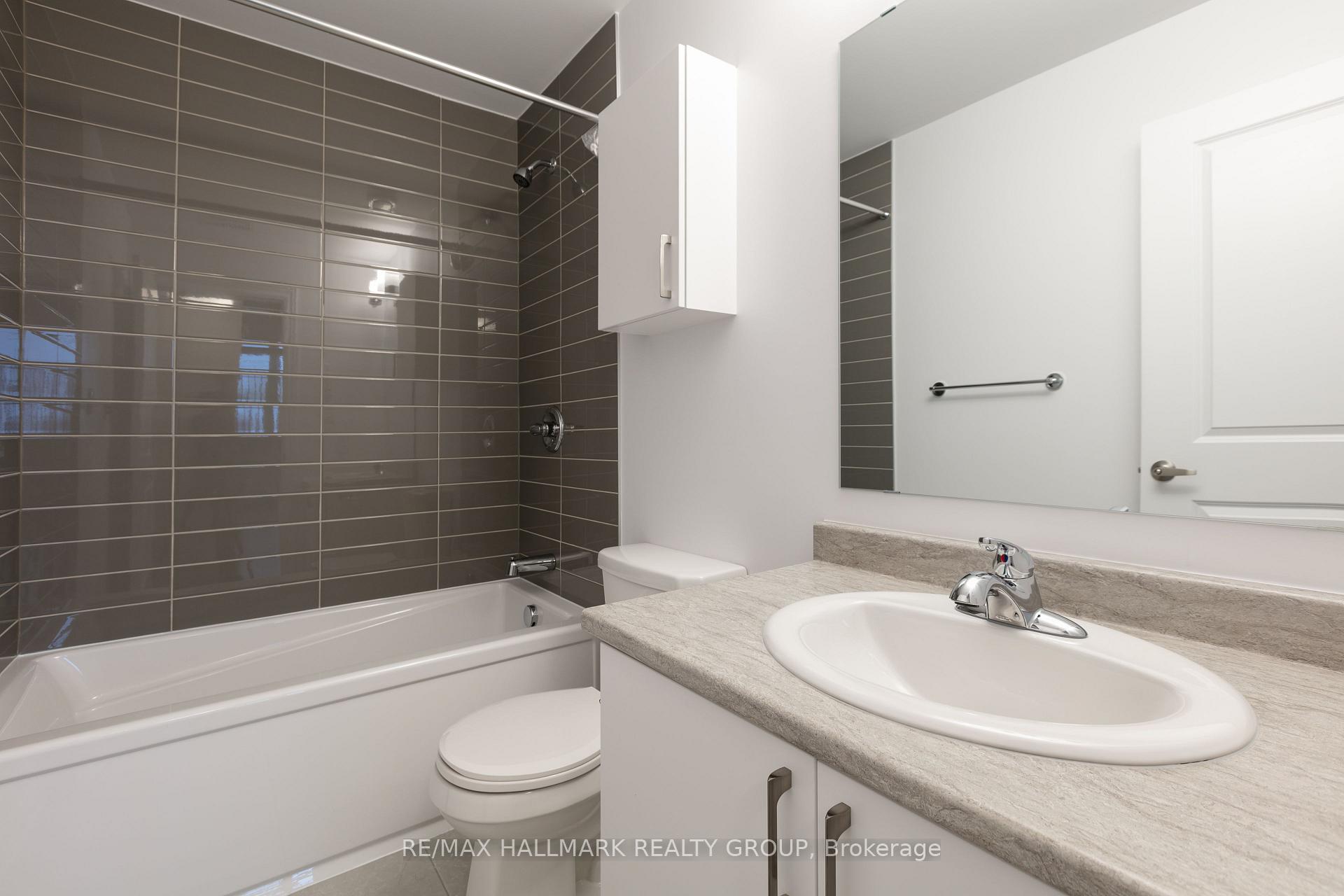 Photo 18 of Unit A, 60 Jaguar Private, Ottawa, Kanata - Emerald Meadows/Trailwest — HOMEH