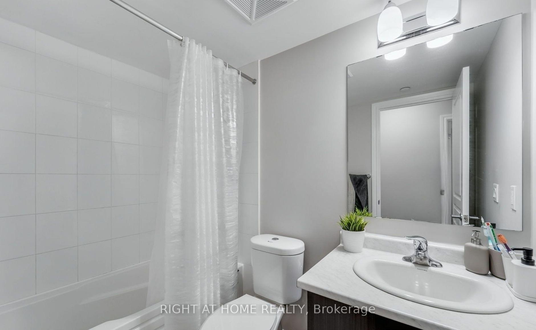 Photo 11 of Unit 7, 125 Long Branch Avenue, Etobicoke, Long Branch — HOMEH