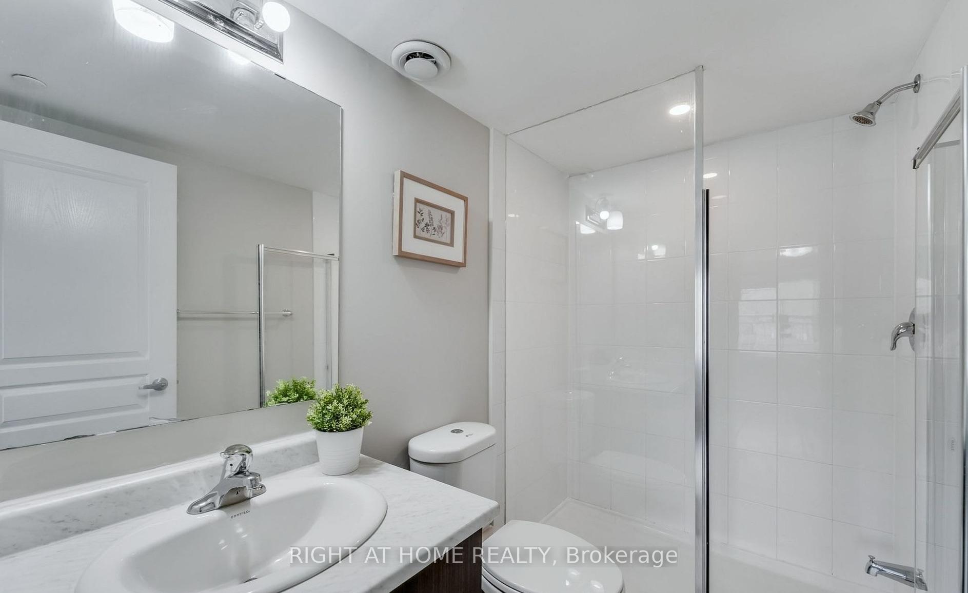 Photo 12 of Unit 7, 125 Long Branch Avenue, Etobicoke, Long Branch — HOMEH