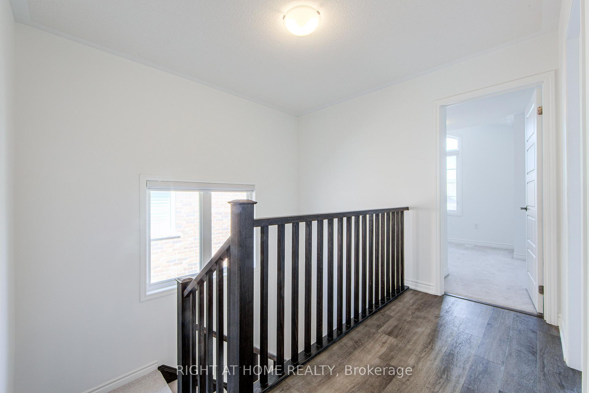 Photo 21 of 1270 Wintergreen Place, Milton, Cobban — HOMEH