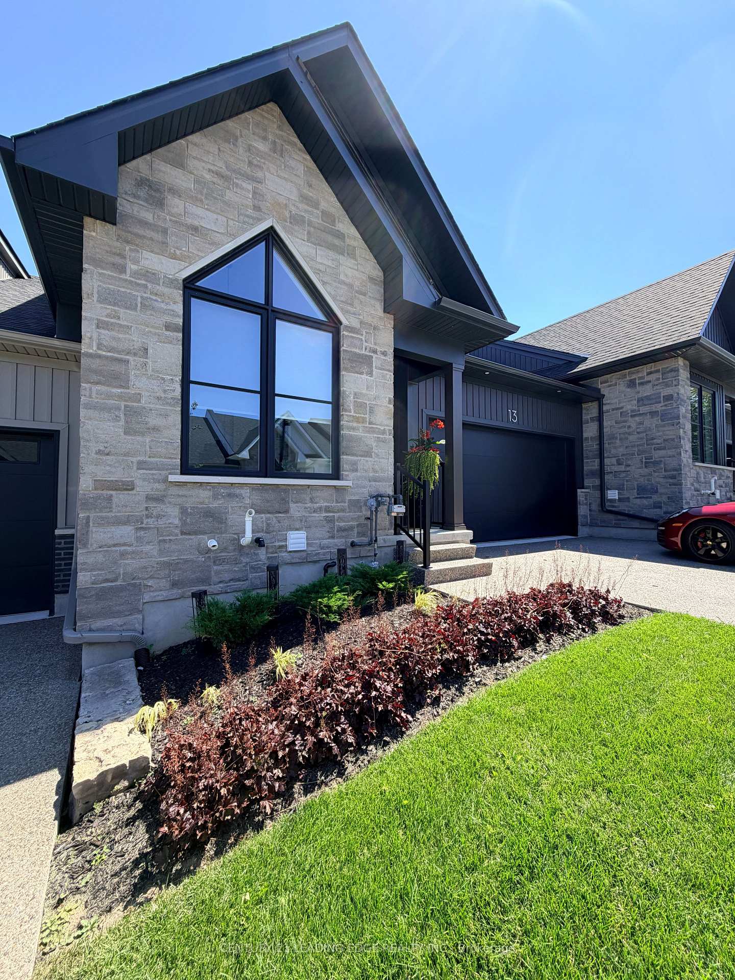 Photo 3 of Unit 13, 205 St Davids Road, Thorold, Confederation Heights — HOMEH