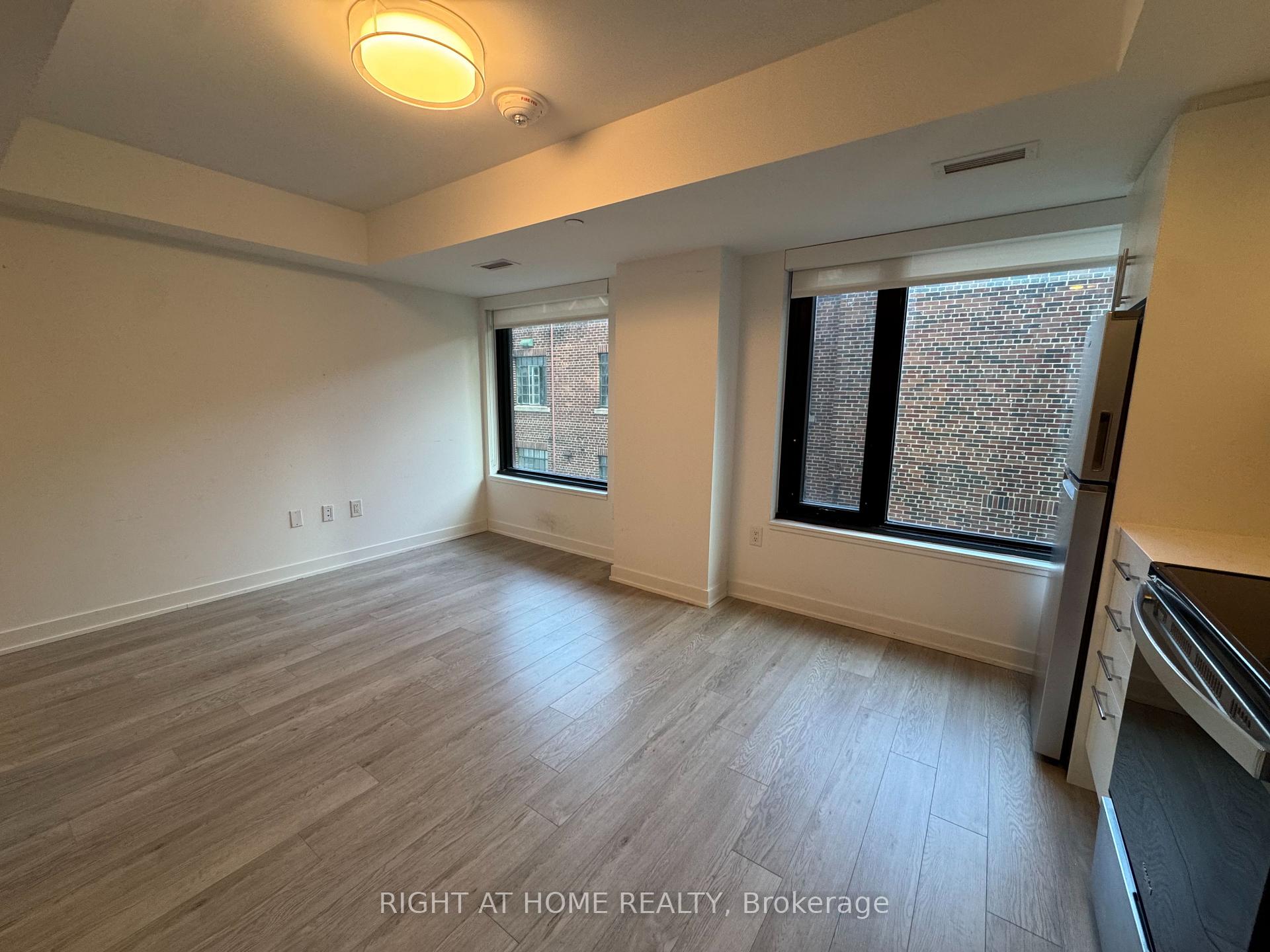 Photo 8 of Unit 326, 3 Strathgowan Avenue, Toronto, Lawrence Park South — HOMEH