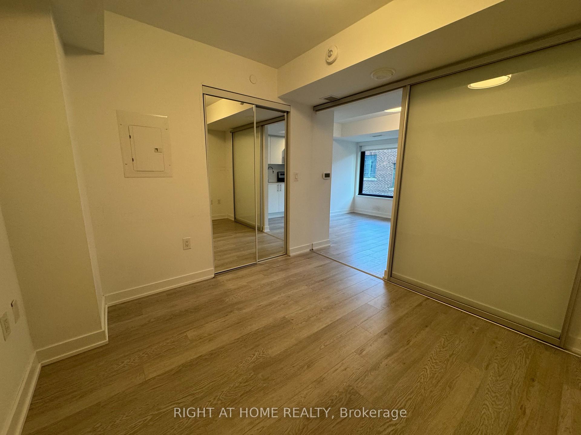 Photo 10 of Unit 326, 3 Strathgowan Avenue, Toronto, Lawrence Park South — HOMEH