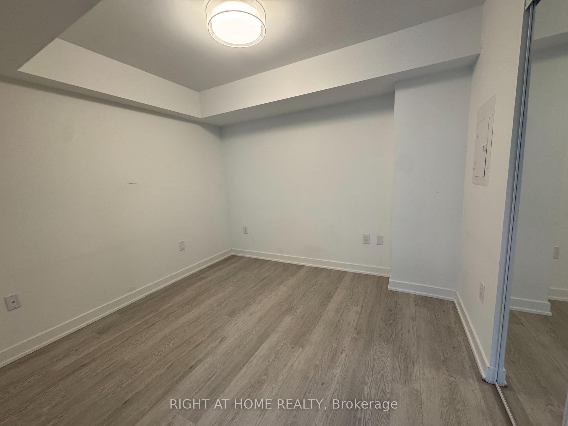 Photo 11 of Unit 326, 3 Strathgowan Avenue, Toronto, Lawrence Park South — HOMEH