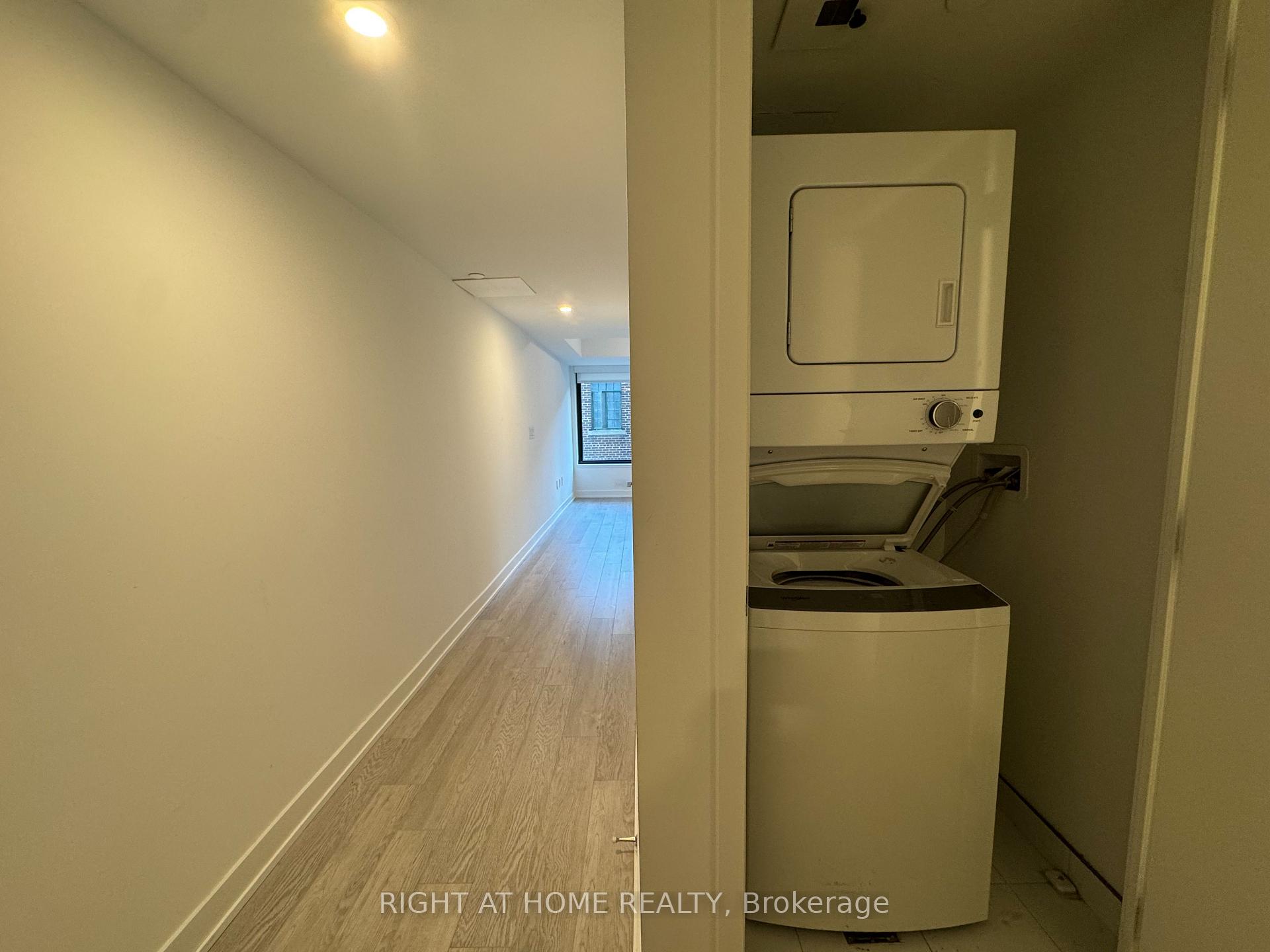 Photo 19 of Unit 326, 3 Strathgowan Avenue, Toronto, Lawrence Park South — HOMEH