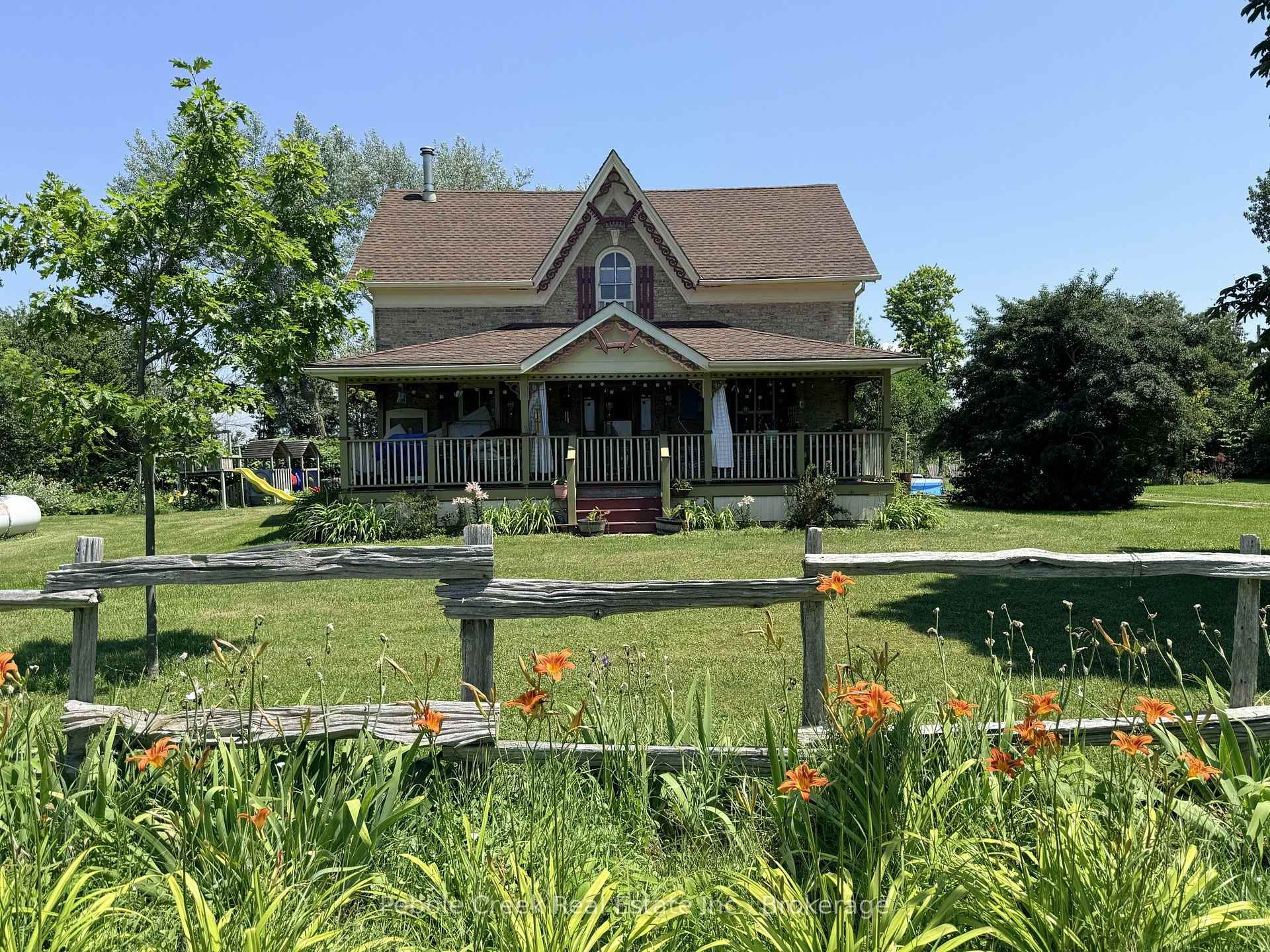 Photo of 85042 Bluewater Highway