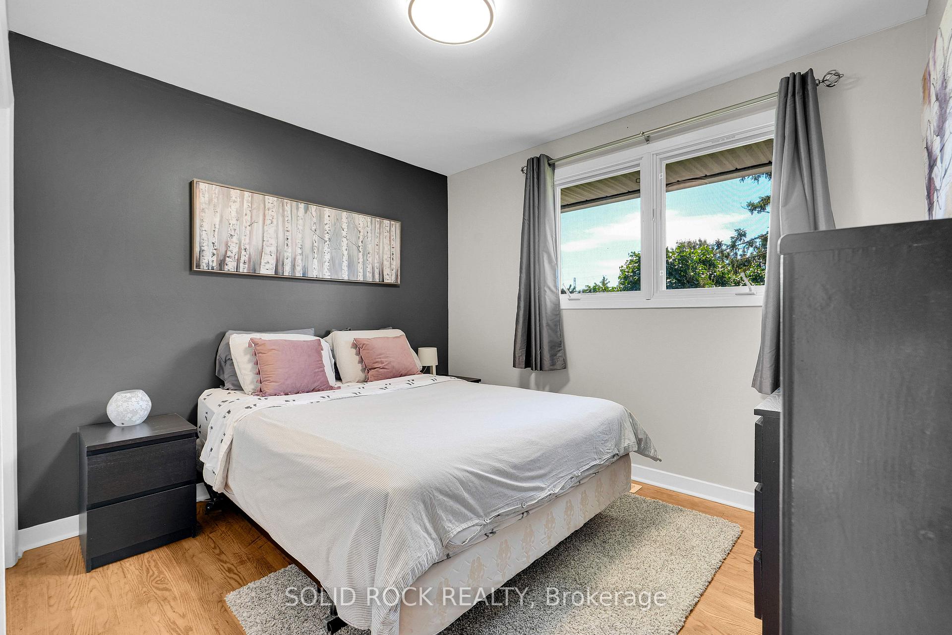 Photo 13 of 9 Stanwood Drive, Ottawa, Meadowlands/Crestview — HOMEH