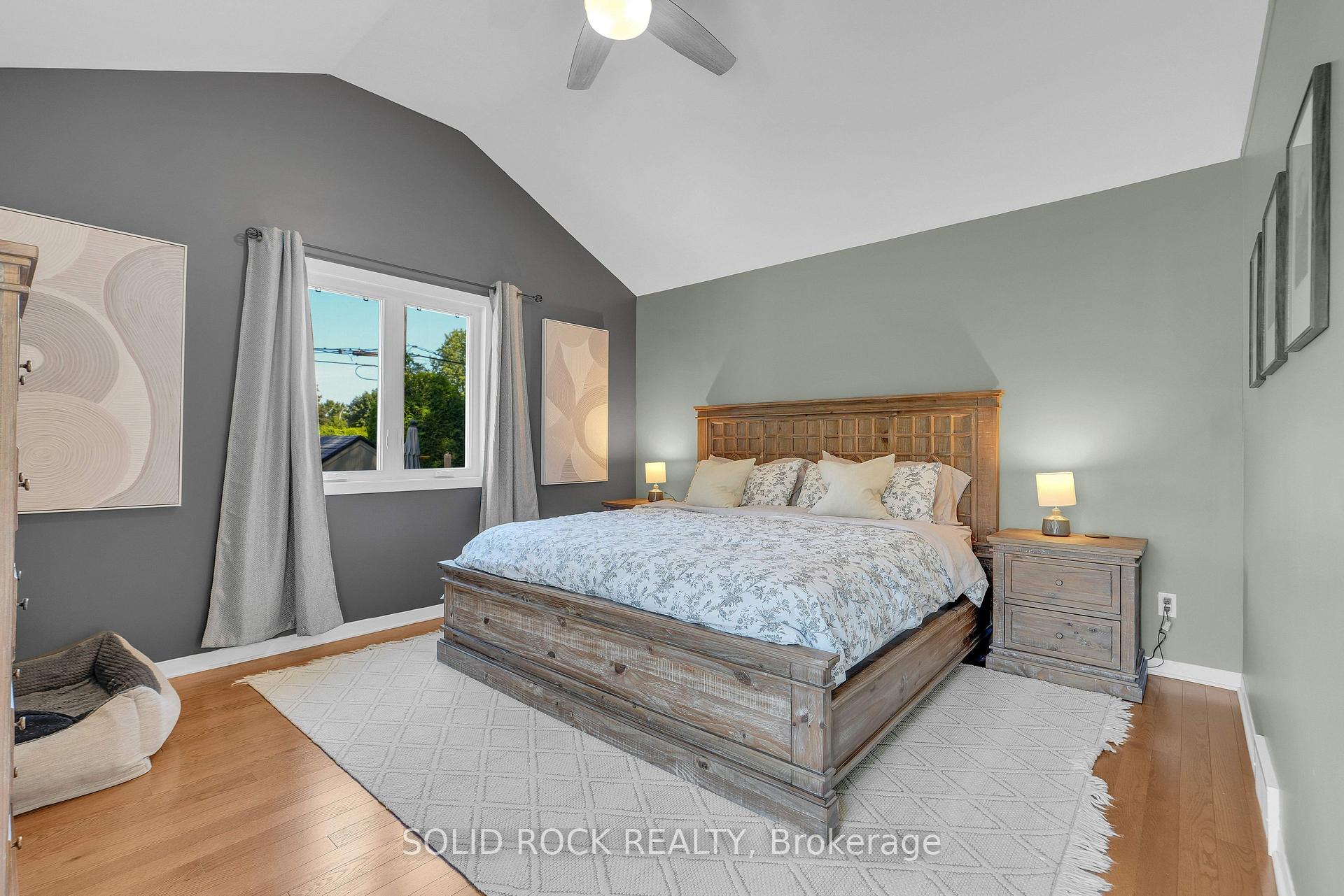 Photo 14 of 9 Stanwood Drive, Ottawa, Meadowlands/Crestview — HOMEH