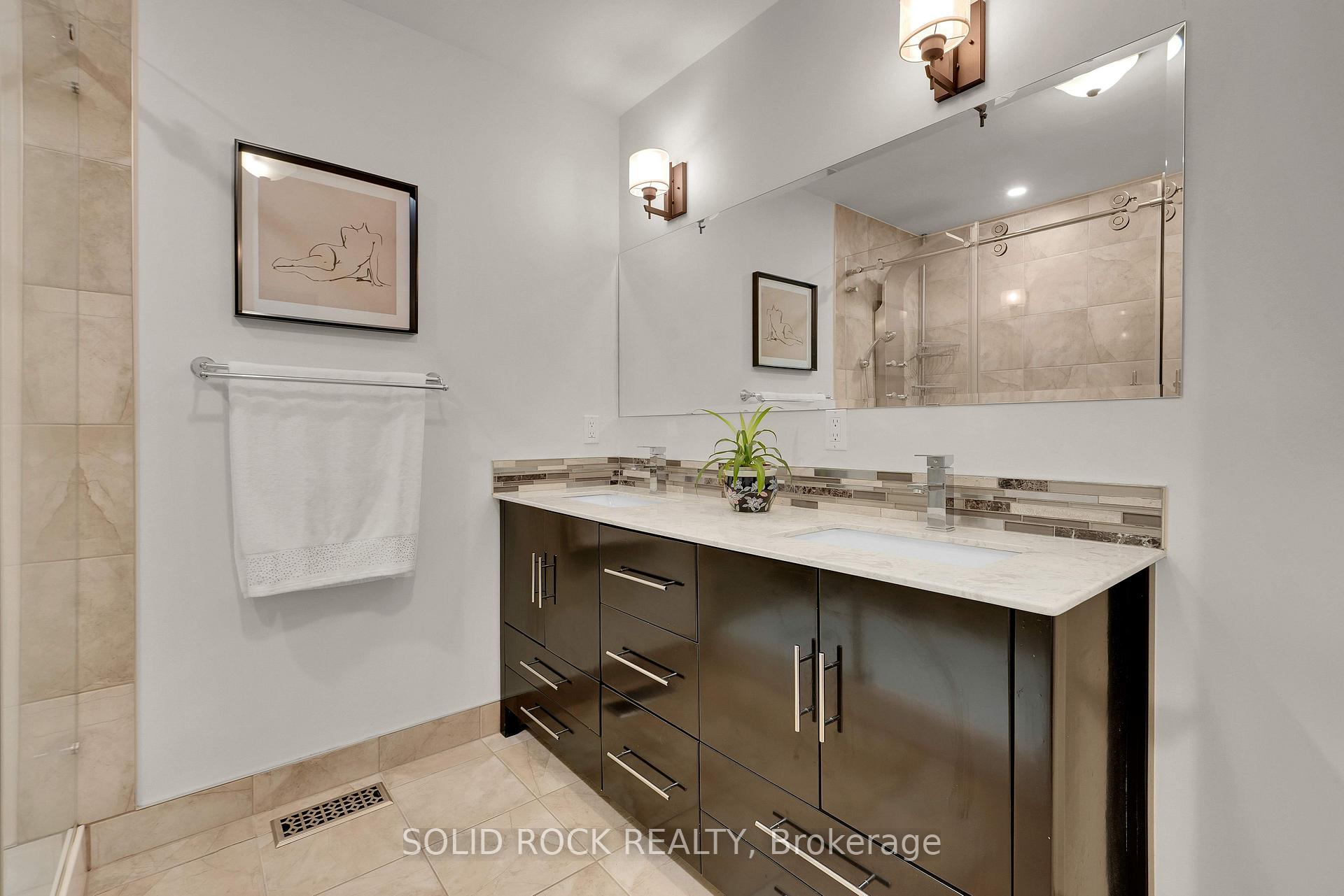Photo 21 of 9 Stanwood Drive, Ottawa, Meadowlands/Crestview — HOMEH