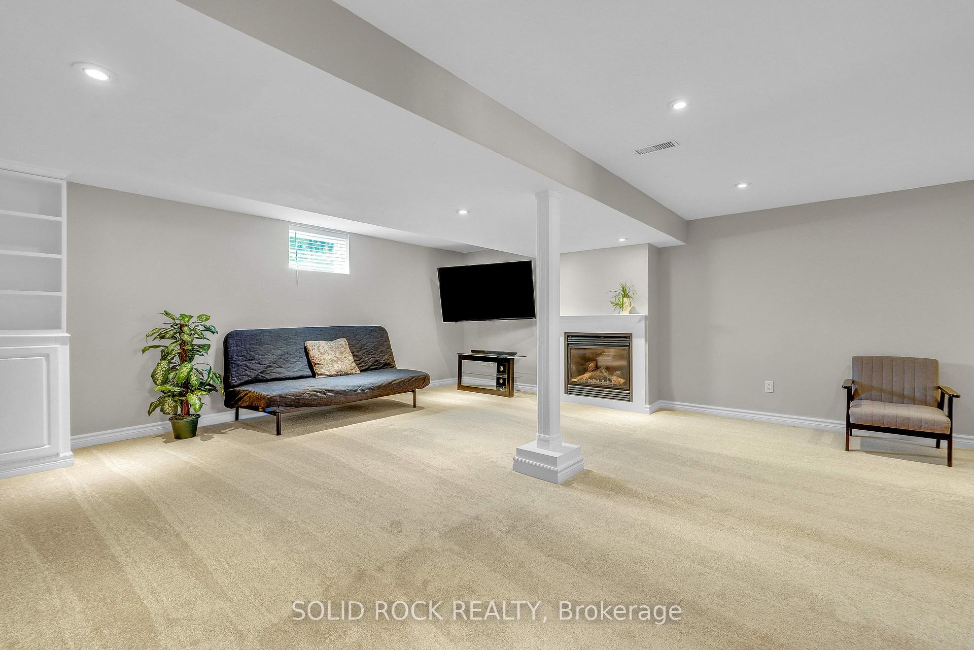 Photo 22 of 9 Stanwood Drive, Ottawa, Meadowlands/Crestview — HOMEH