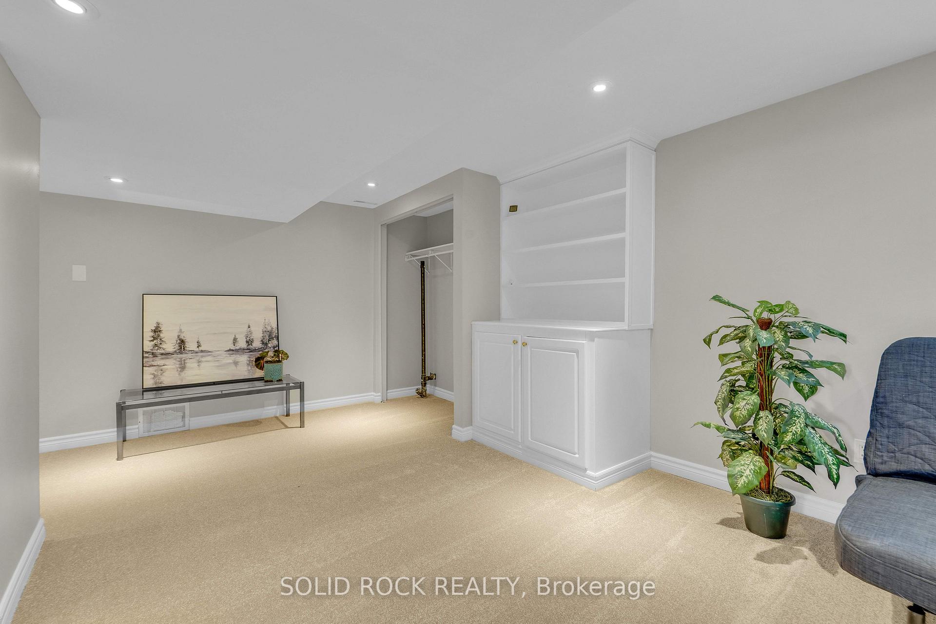 Photo 25 of 9 Stanwood Drive, Ottawa, Meadowlands/Crestview — HOMEH