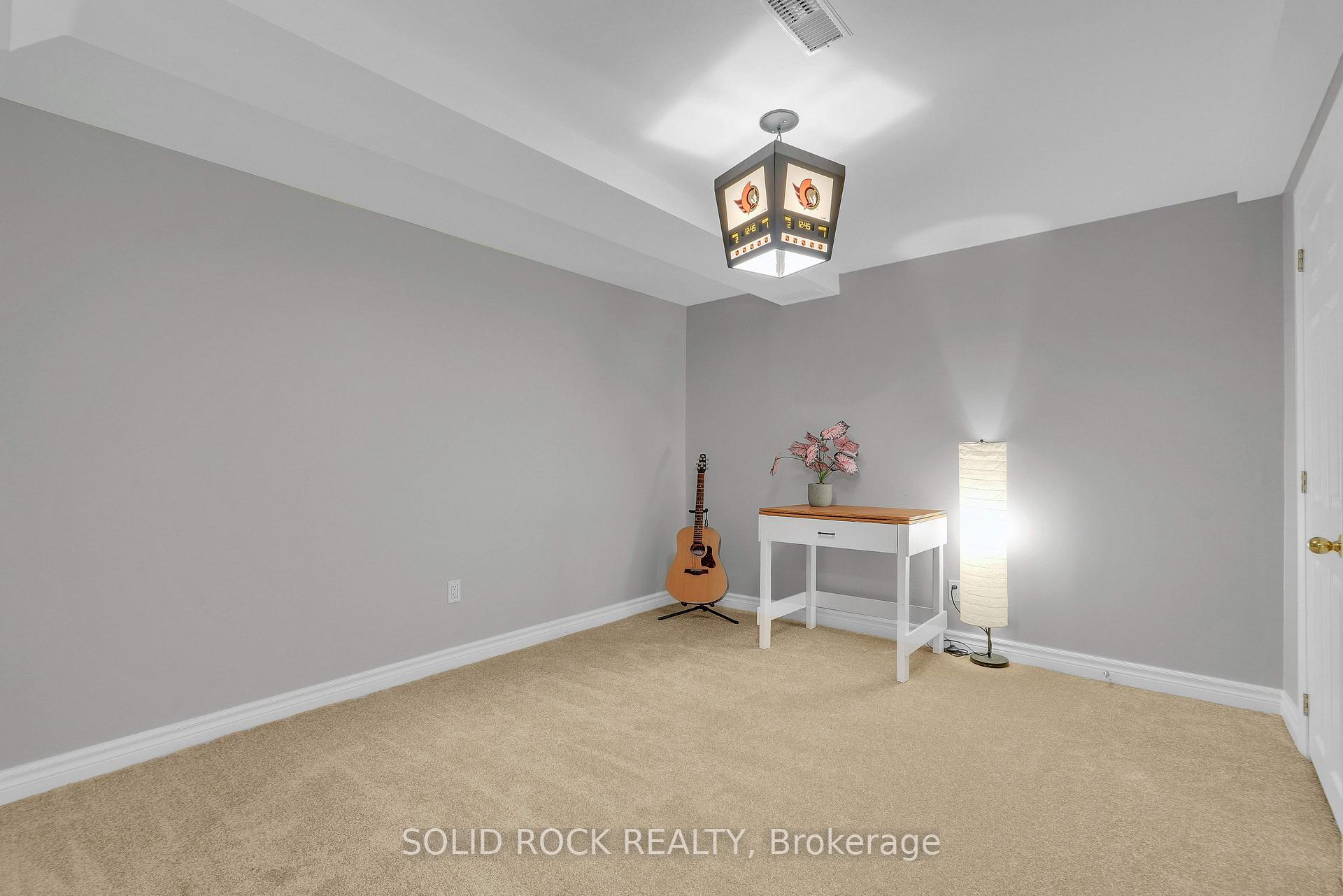 Photo 28 of 9 Stanwood Drive, Ottawa, Meadowlands/Crestview — HOMEH