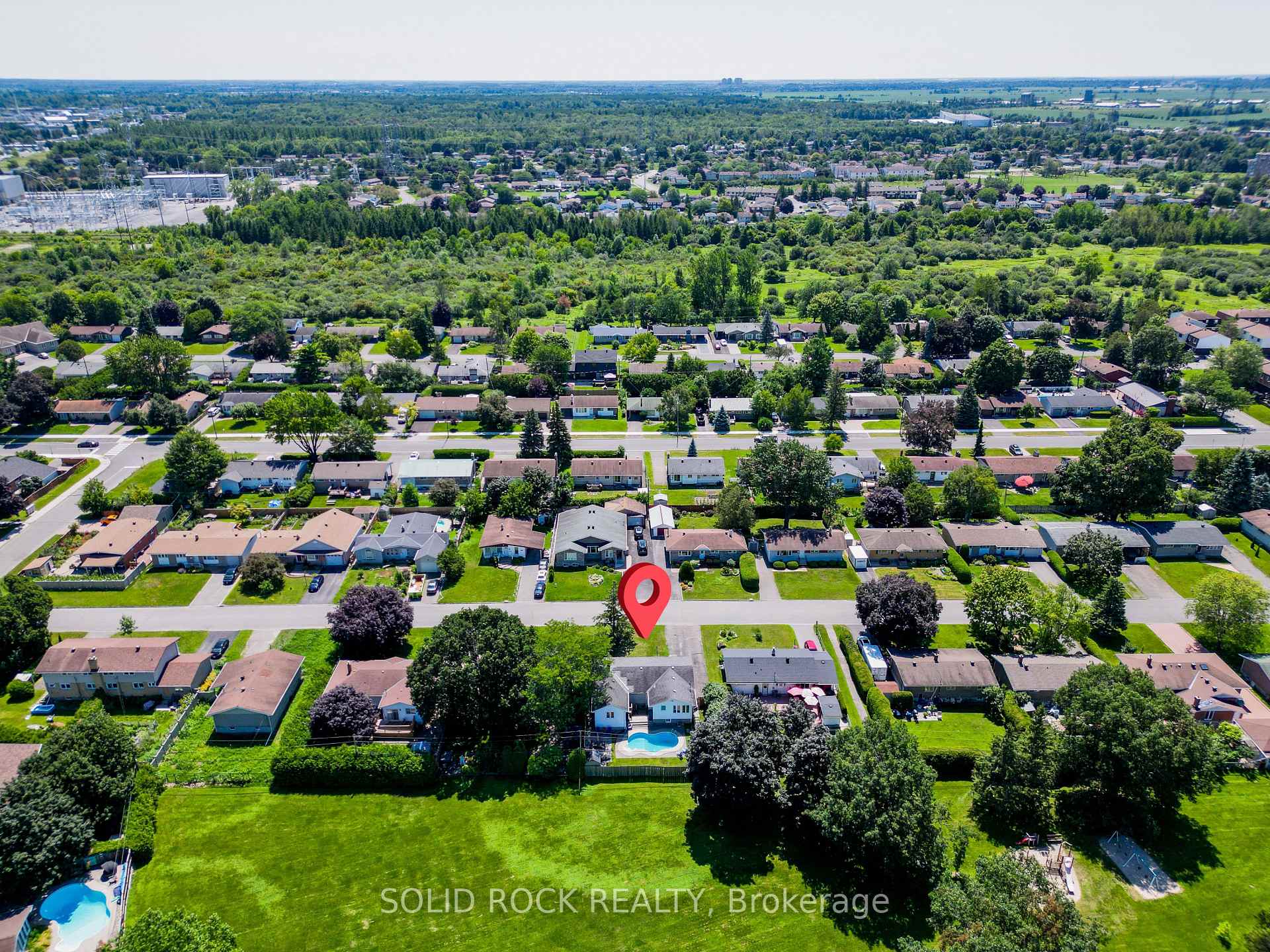 Photo 37 of 9 Stanwood Drive, Ottawa, Meadowlands/Crestview — HOMEH