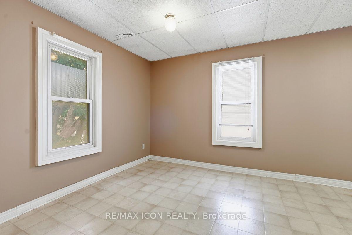 Photo 34 of 159 Front Street W, Strathroy-Caradoc, NW — HOMEH