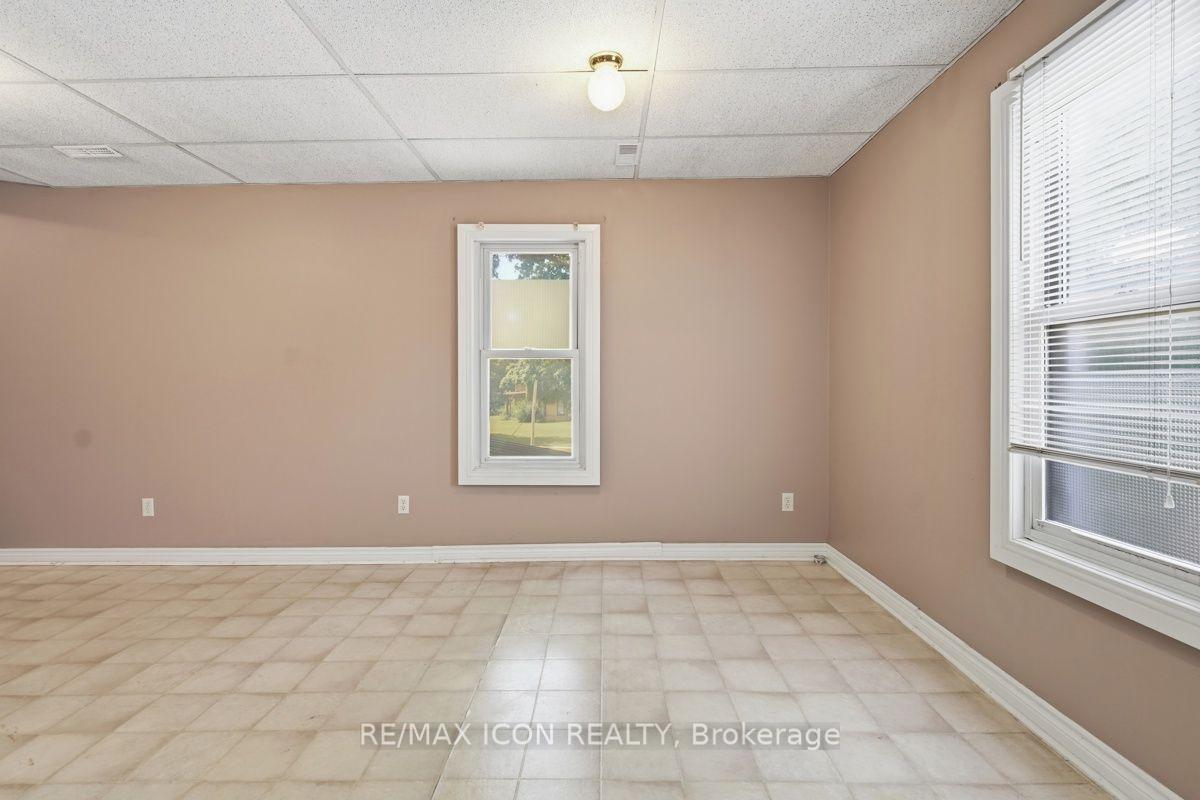 Photo 35 of 159 Front Street W, Strathroy-Caradoc, NW — HOMEH