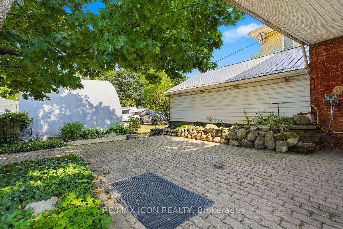 Photo 42 of 159 Front Street W, Strathroy-Caradoc, NW — HOMEH
