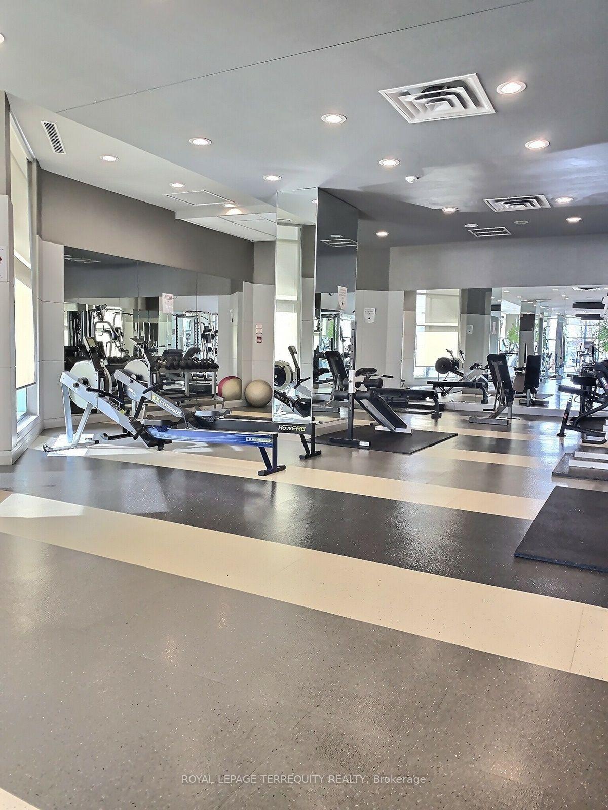 Photo 15 of Unit 1812, 230 Queens Quay W, Toronto, Waterfront Communities — HOMEH