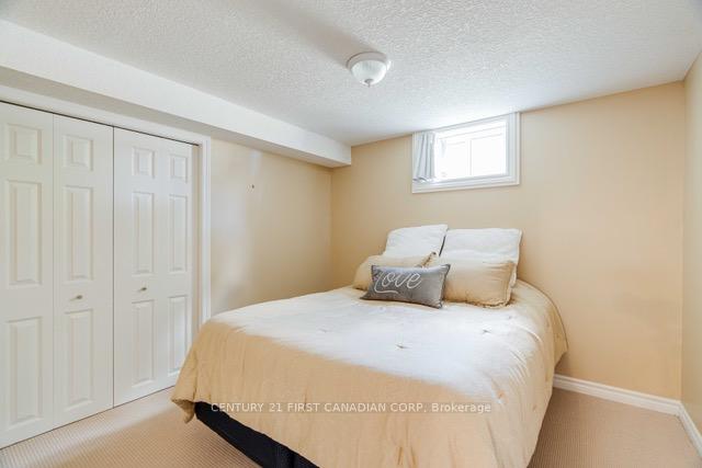 Photo 11 of Unit LOWER, 216 Irving Place, London, East D — HOMEH