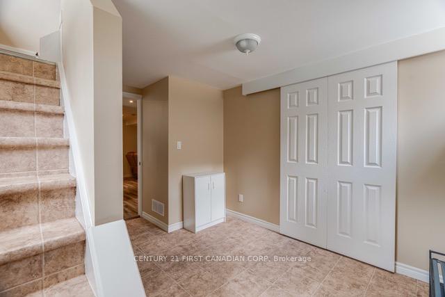 Photo 15 of Unit LOWER, 216 Irving Place, London, East D — HOMEH