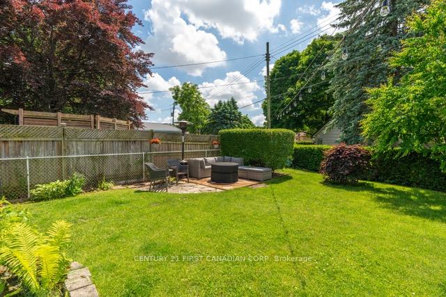 Photo 17 of Unit LOWER, 216 Irving Place, London, East D — HOMEH