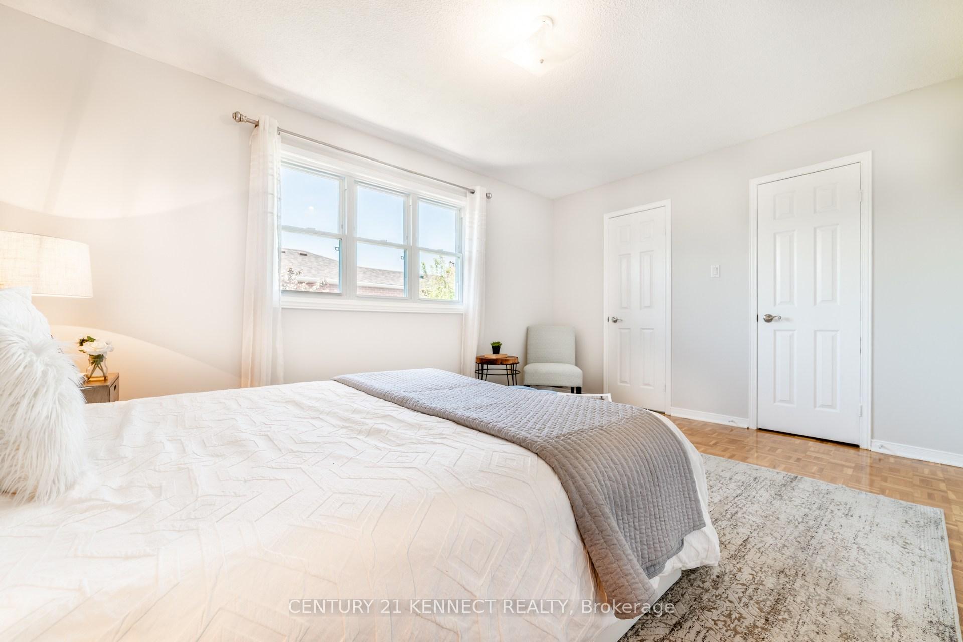 Photo 10 of 470 Brownridge Drive, Vaughan, Brownridge — HOMEH