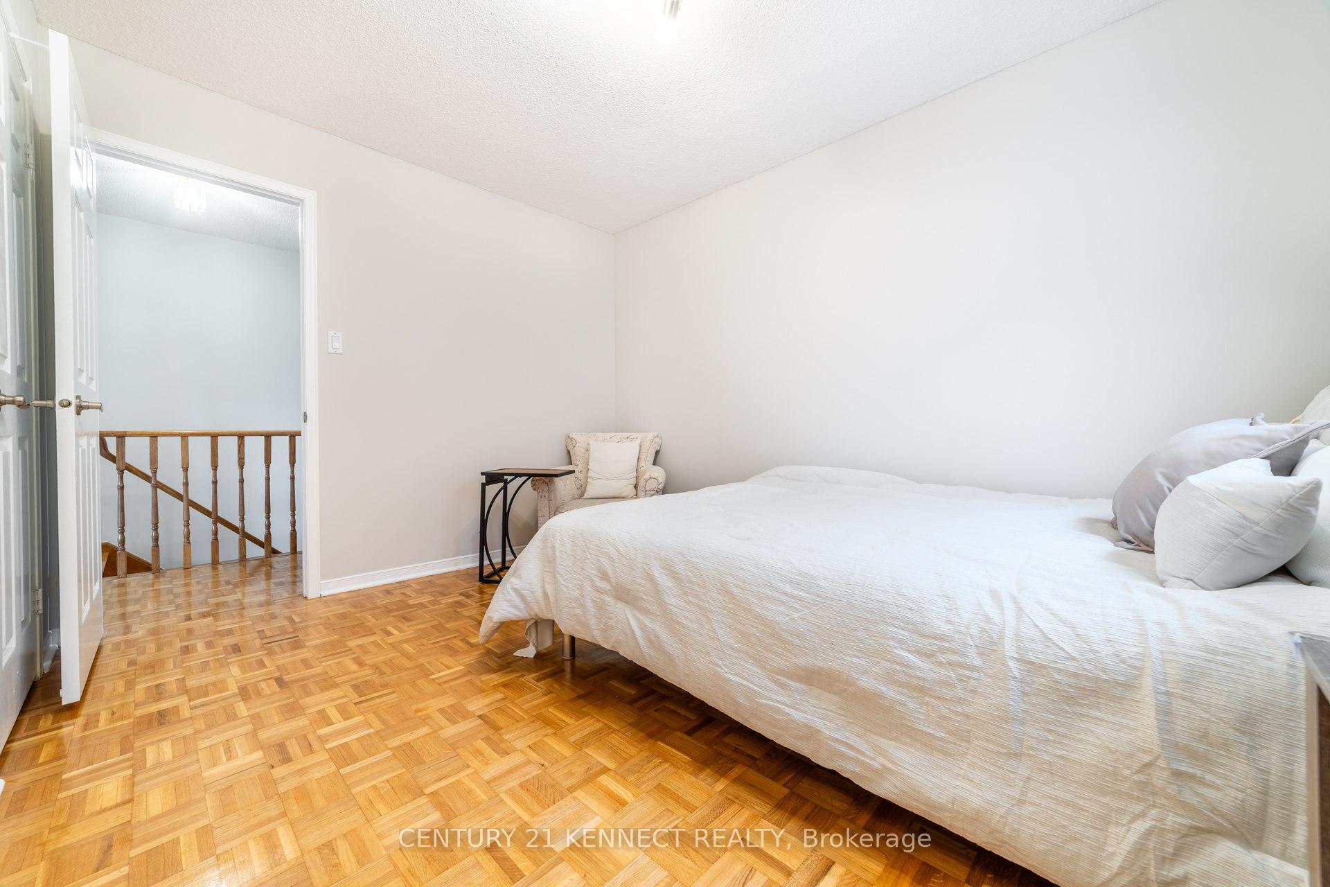 Photo 13 of 470 Brownridge Drive, Vaughan, Brownridge — HOMEH
